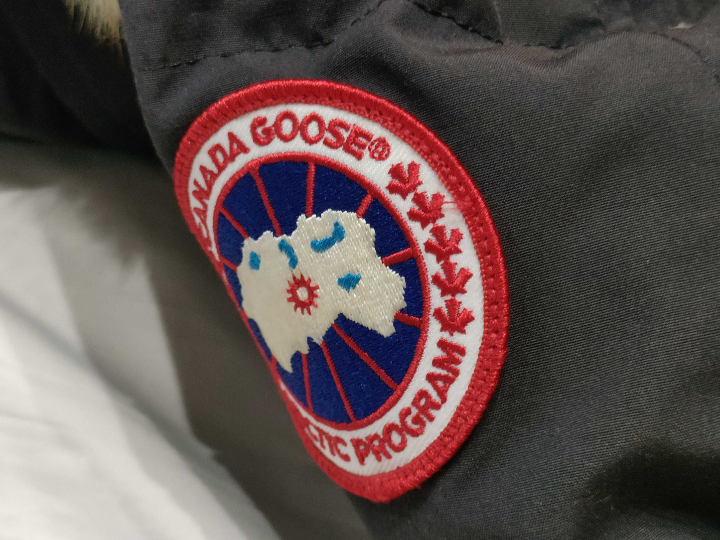 CANADA GOOSE Down Jacket Coat
