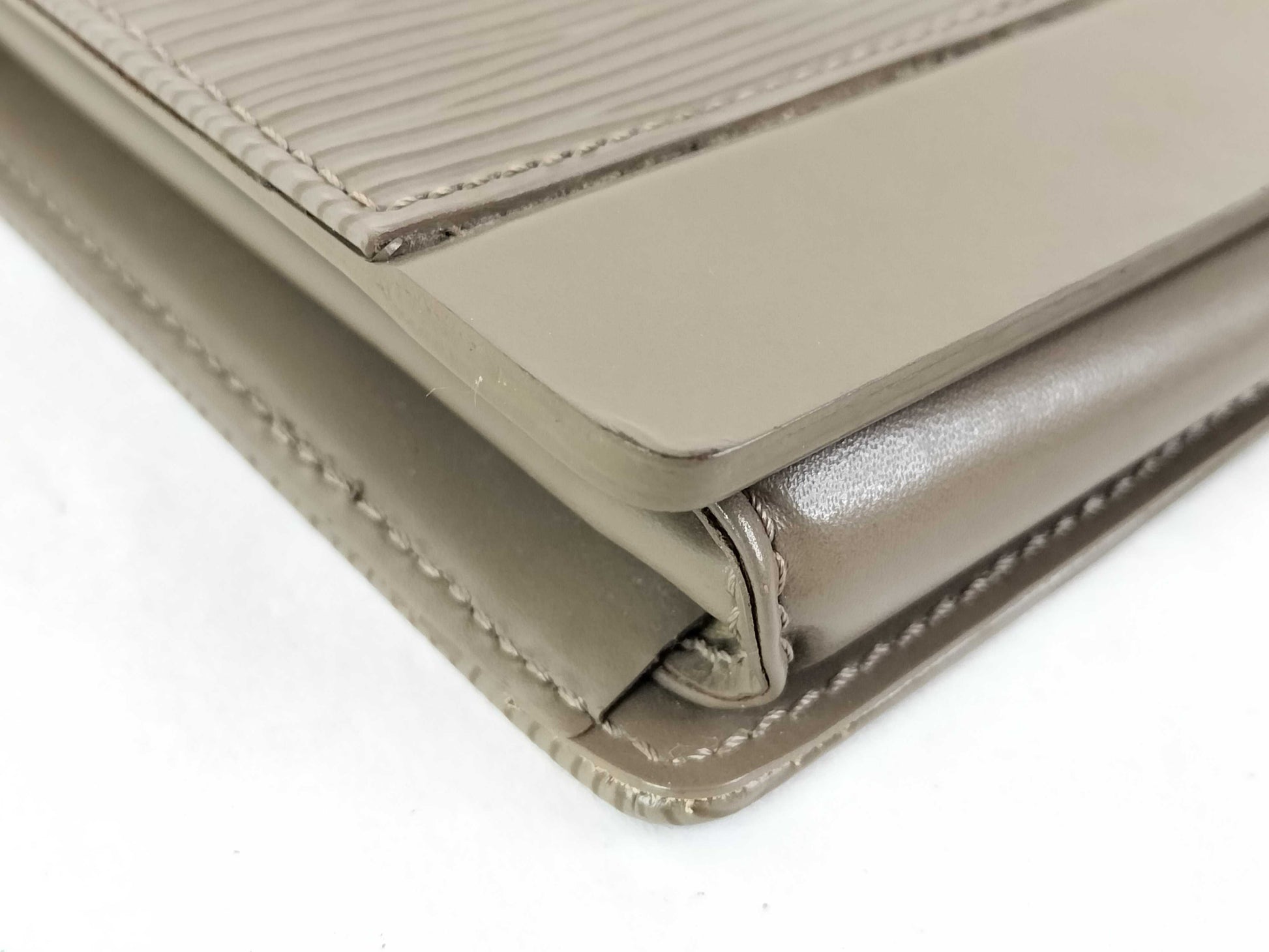 LOUIS VUITTON Epi Honfleur Shoulder Bag M5273B