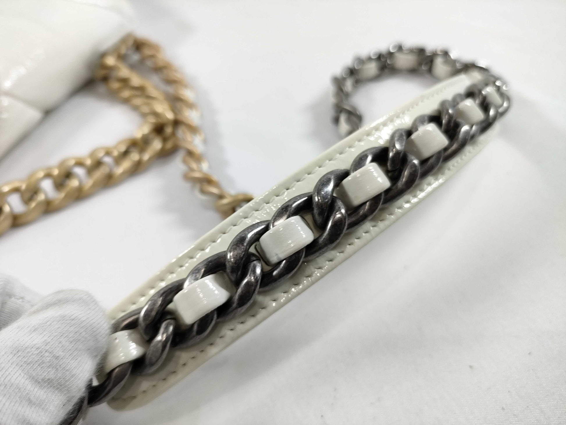 CHANEL CHANEL 19 Chain Shoulder Bag, Matelasse, 30s, Card and Sticker Included