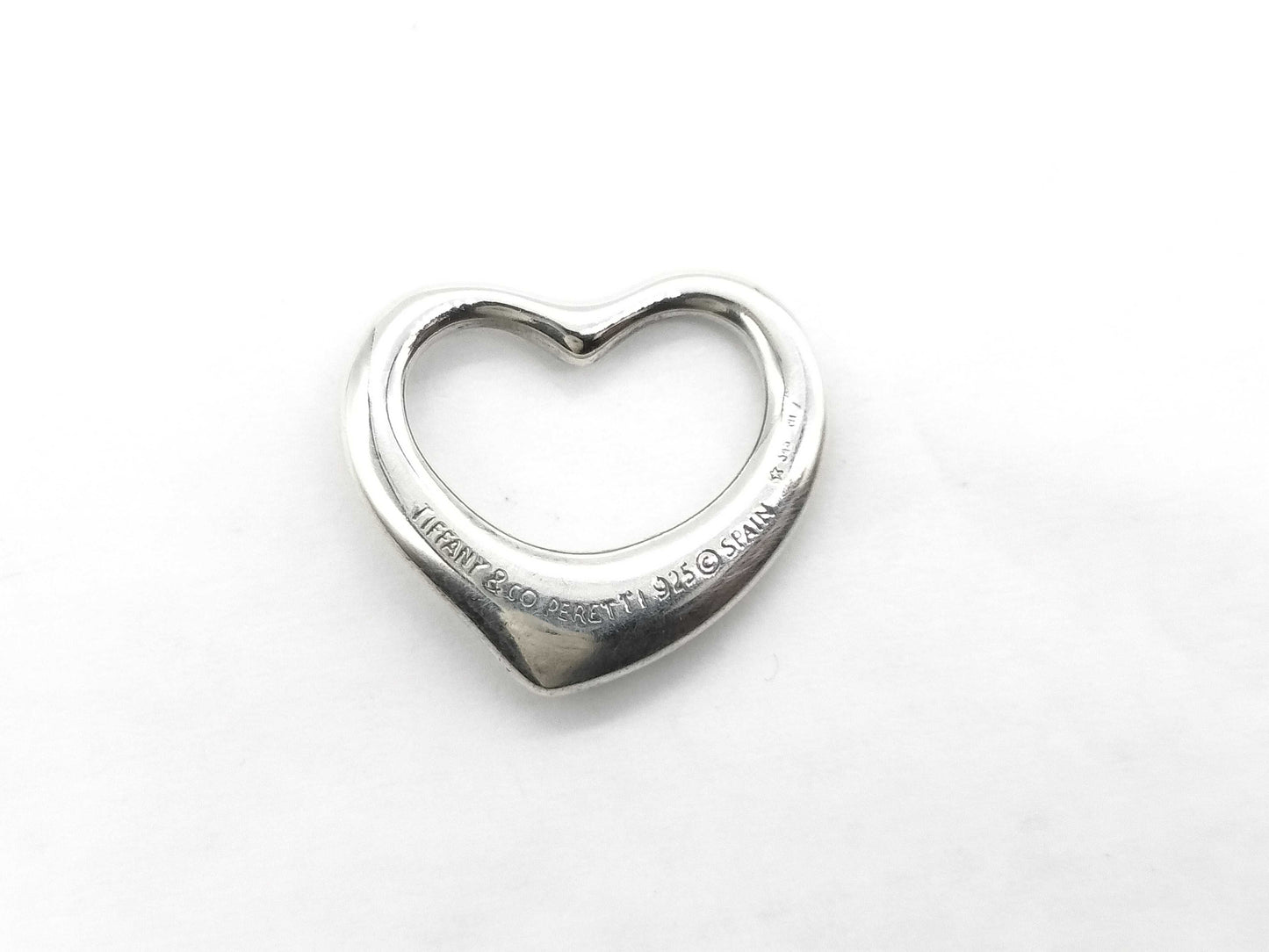 Tiffany & Co. Tiffany Open Heart Top Pendant Top