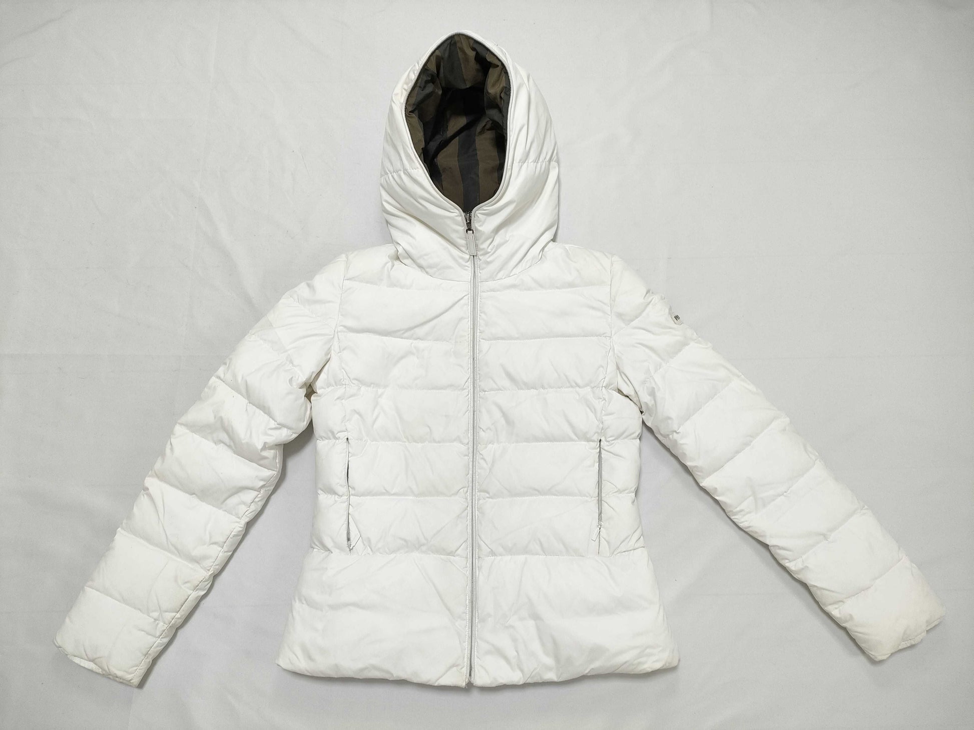 FENDI Striped Hoodie Down Jacket, White, Size 38