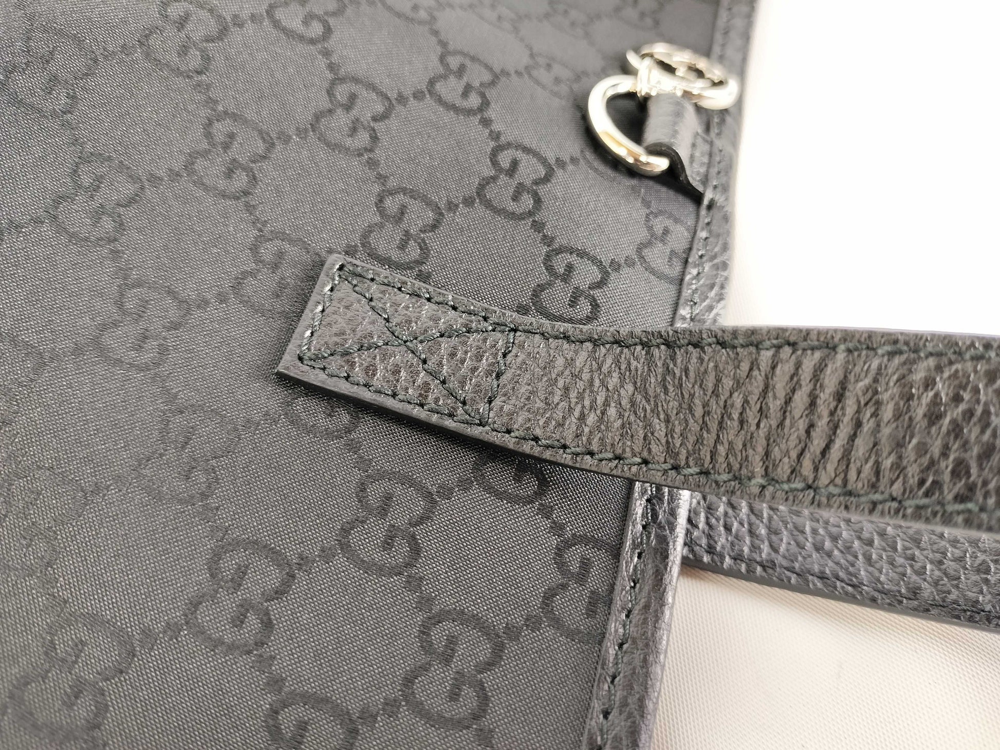 GUCCI GG Canvas Black Tote Bag 211525