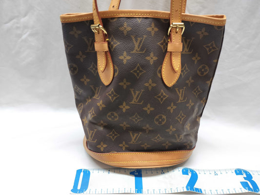 LOUIS VUITTON Monogram Bucket Shoulder Bag with Pouch 