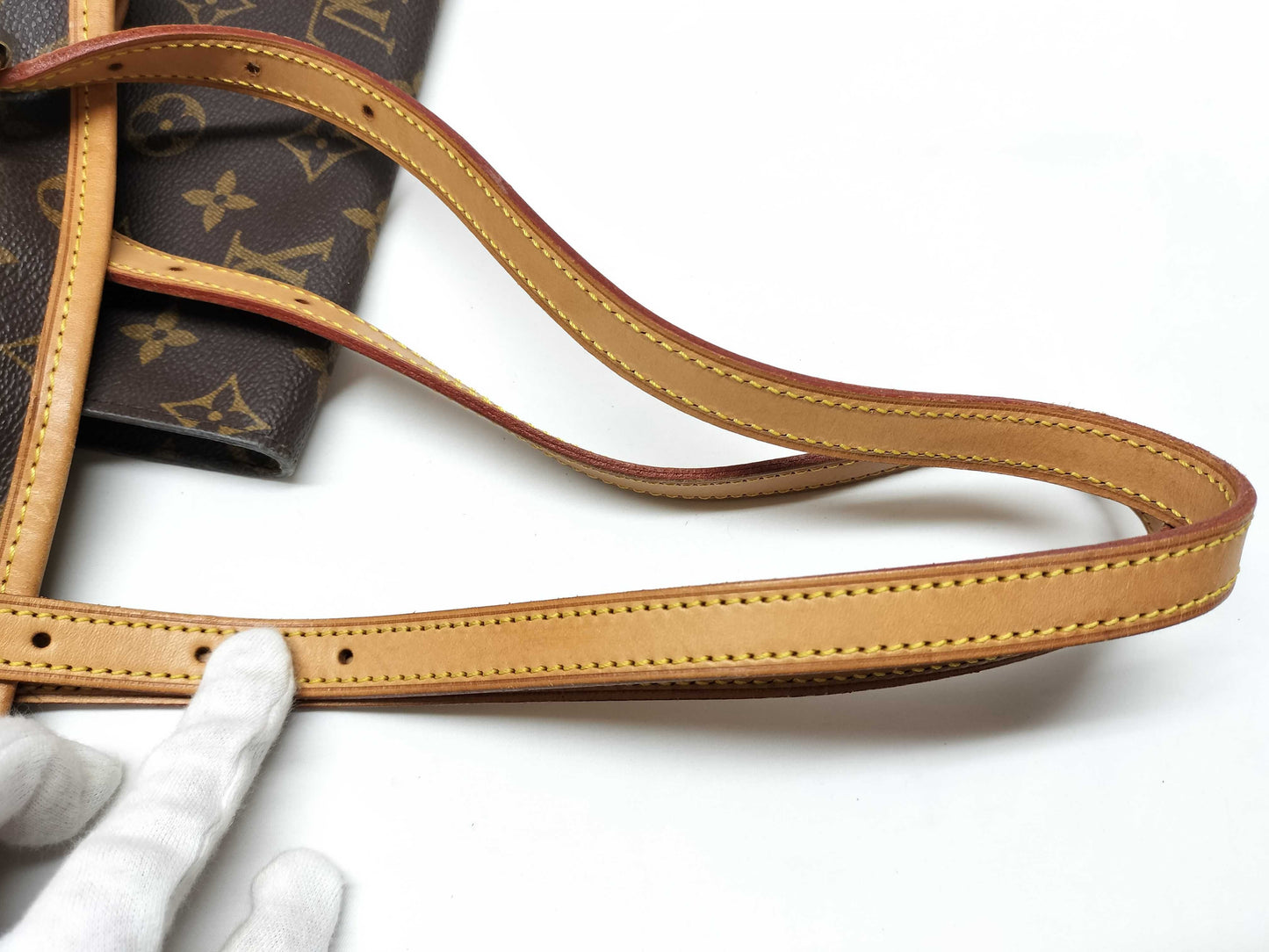 LOUIS VUITTON Monogram Bucket Shoulder Bag with Pouch 