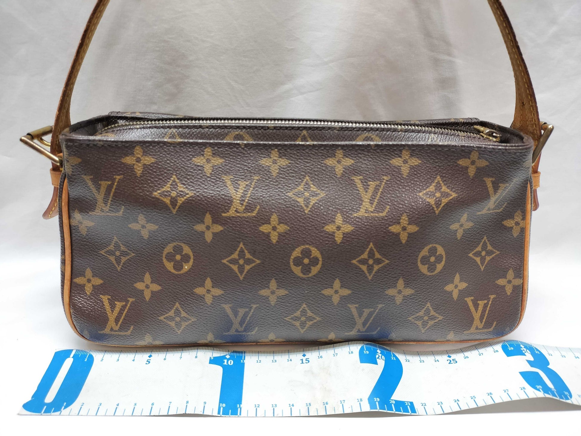 LOUIS VUITTON Monogram Viva Cite MM Shoulder Bag