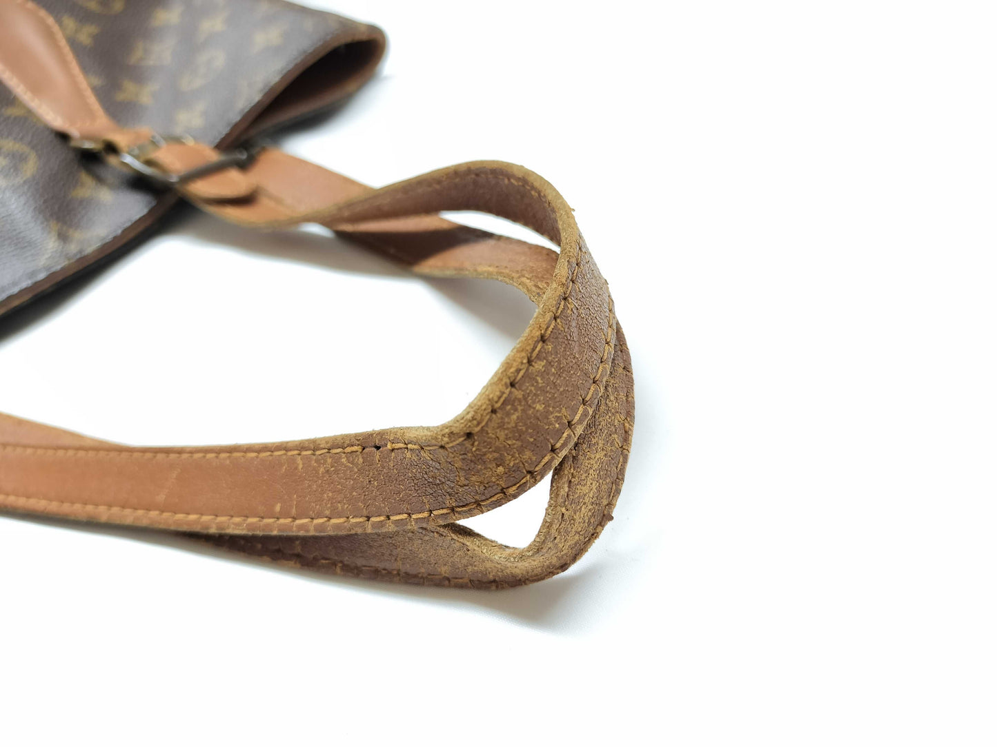 LOUIS VUITTON Monogram Clasp Bucket Shoulder Bag with Pouch