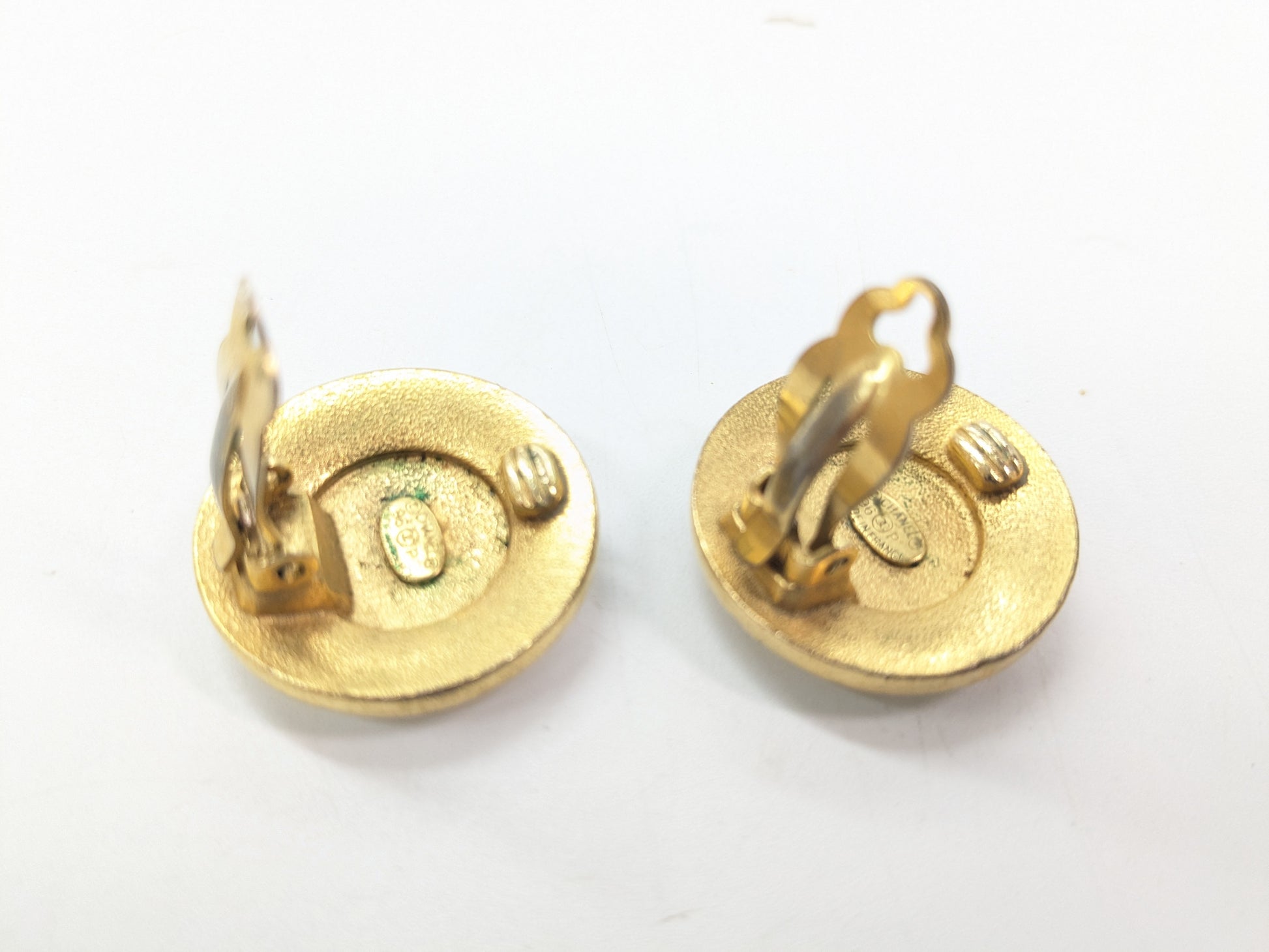 CHANEL Coco Mark Chanel Round Earrings