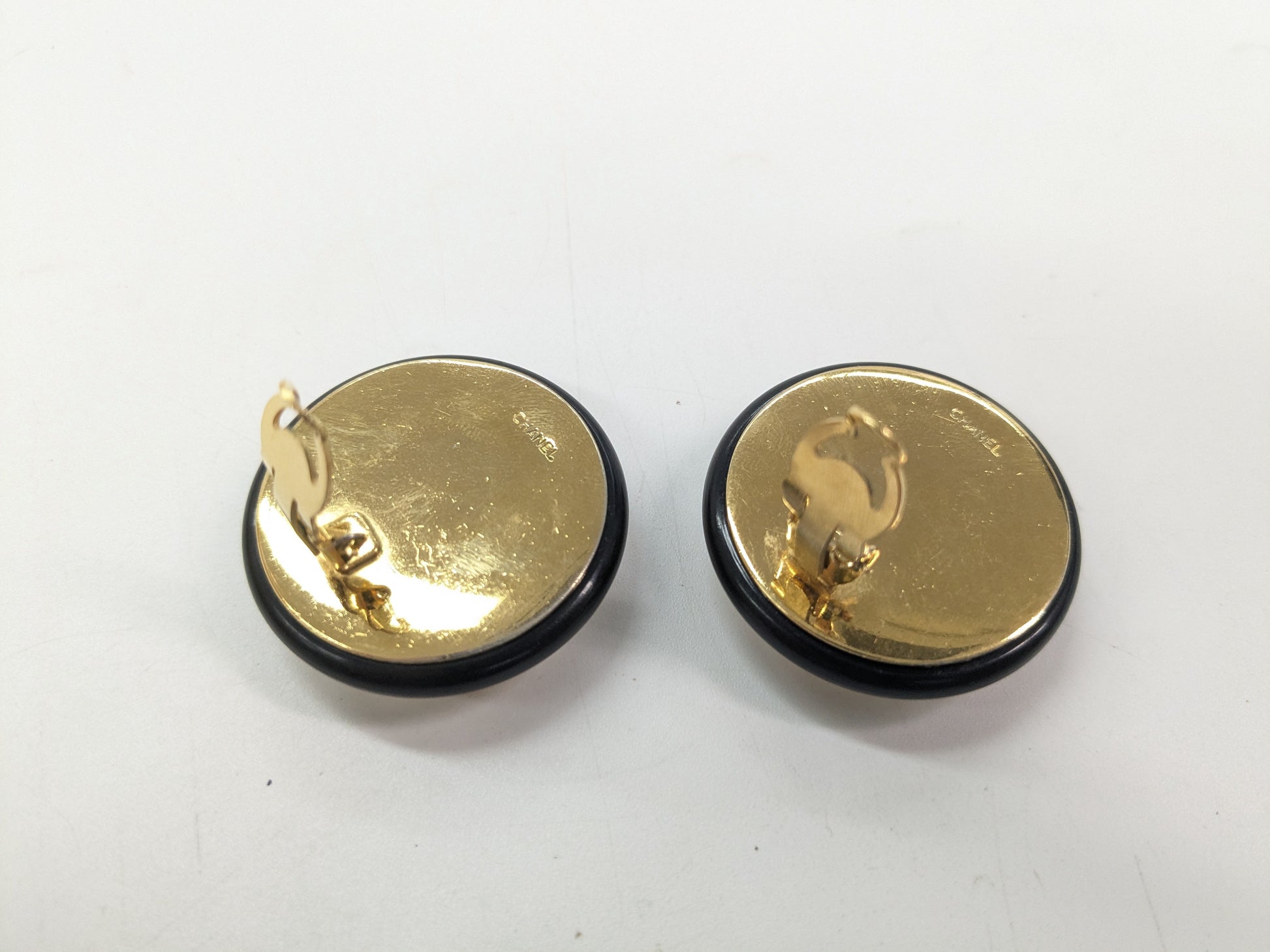 CHANEL Matelasse Chanel Coco Matelasse Black Gold Earrings