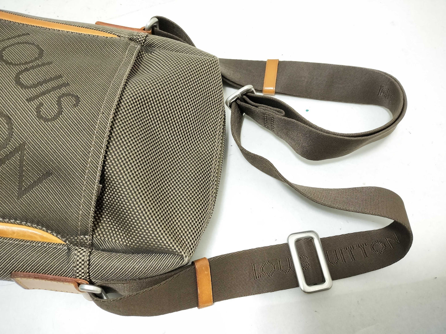 LOUIS VUITTON Damier Juan Citadan Messenger Shoulder Bag