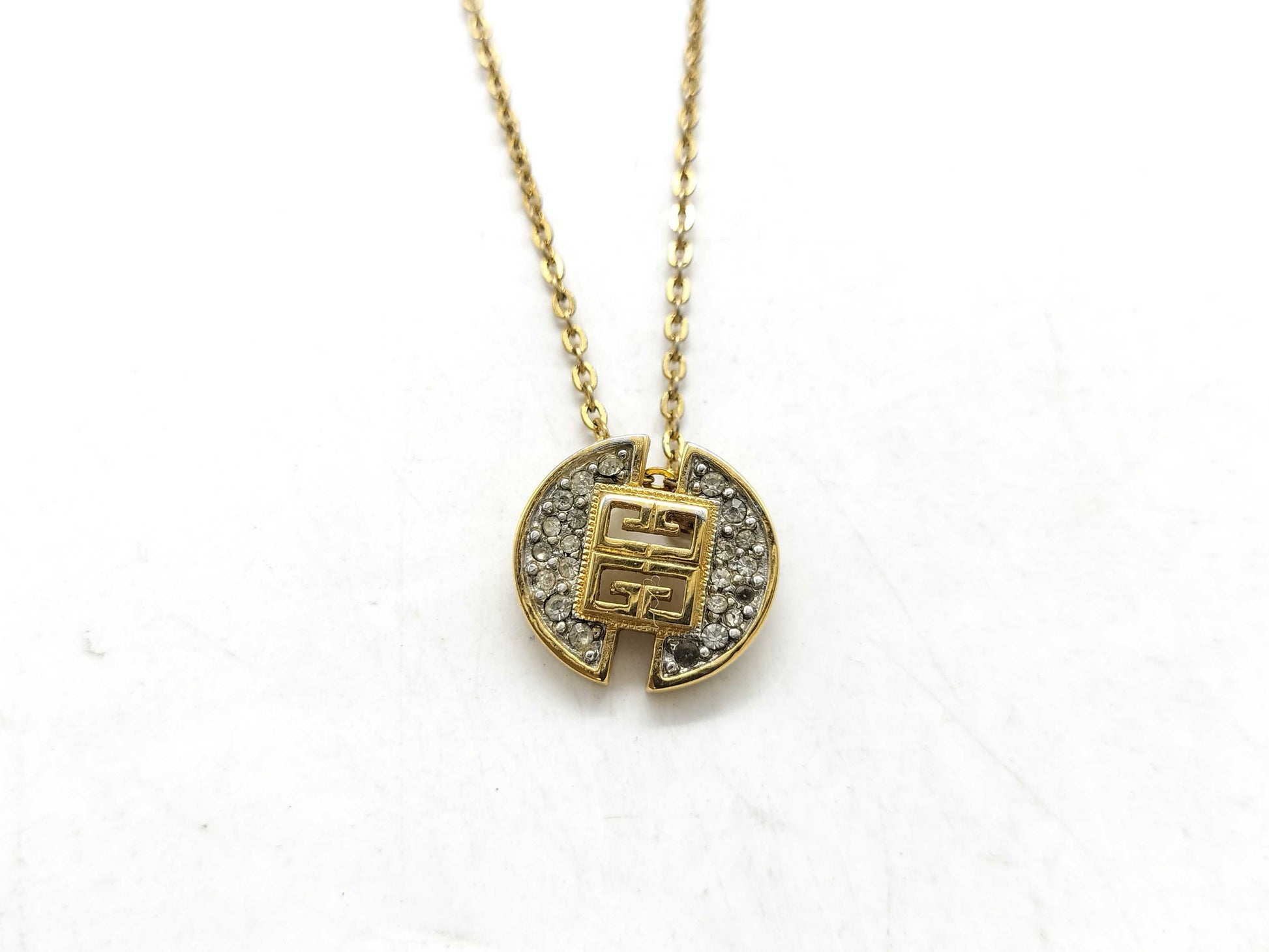 GIVENCHY Necklace