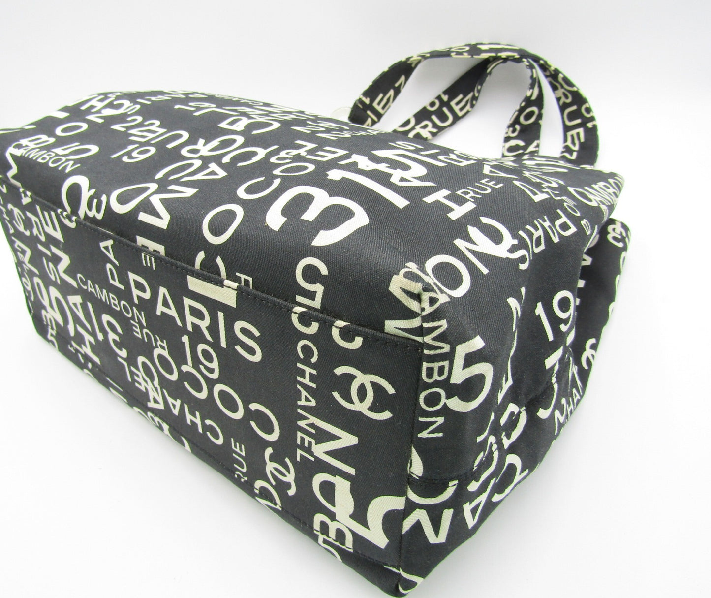 CHANEL New Travel Line Bi-Cy Line Tote A18302 Y01375 Canvas S Hardware Black Tote Bag