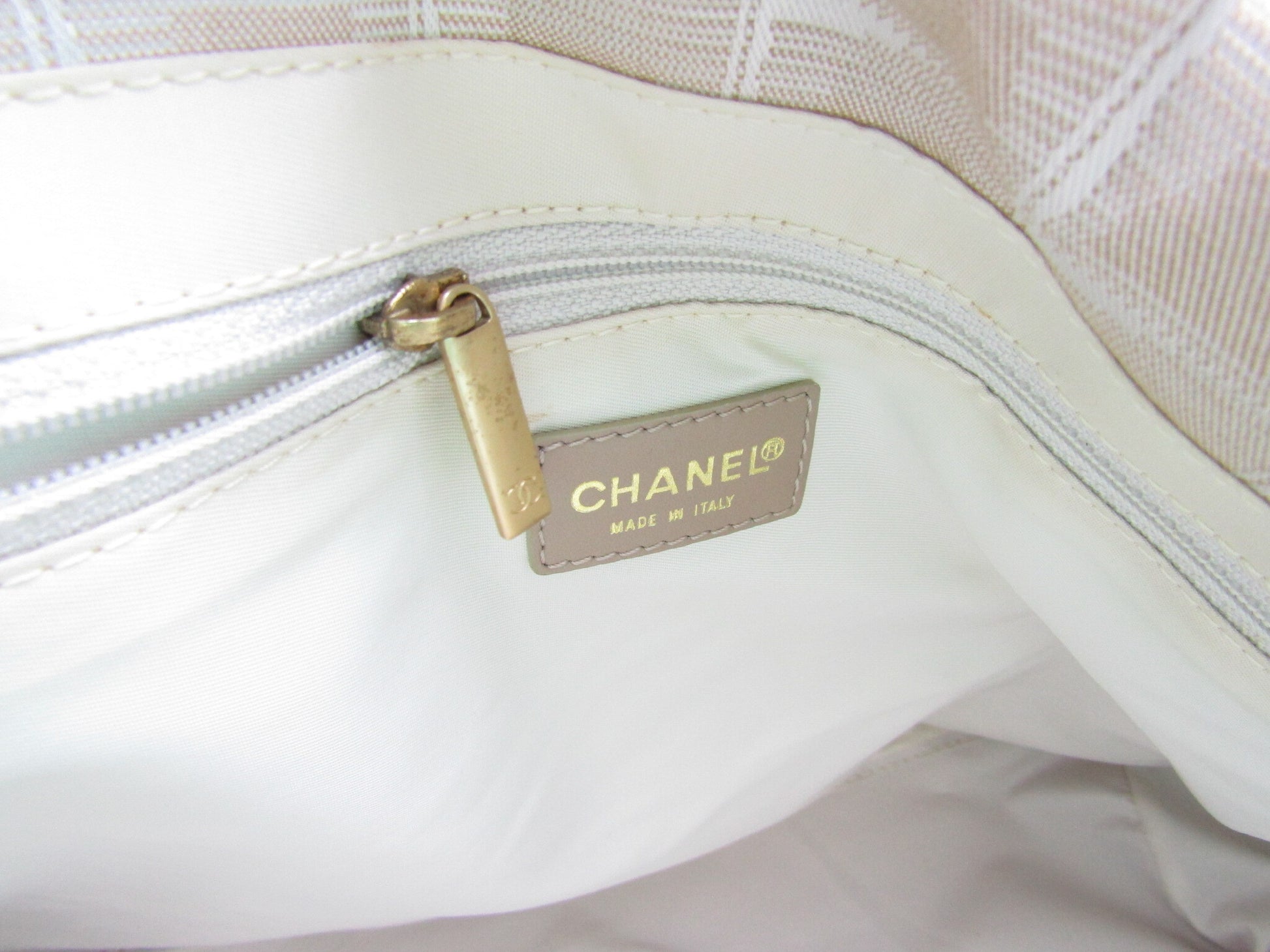 CHANEL By Sea New Travel Line Tote MM A15991 Y03030 Beige G Hardware Tote Bag