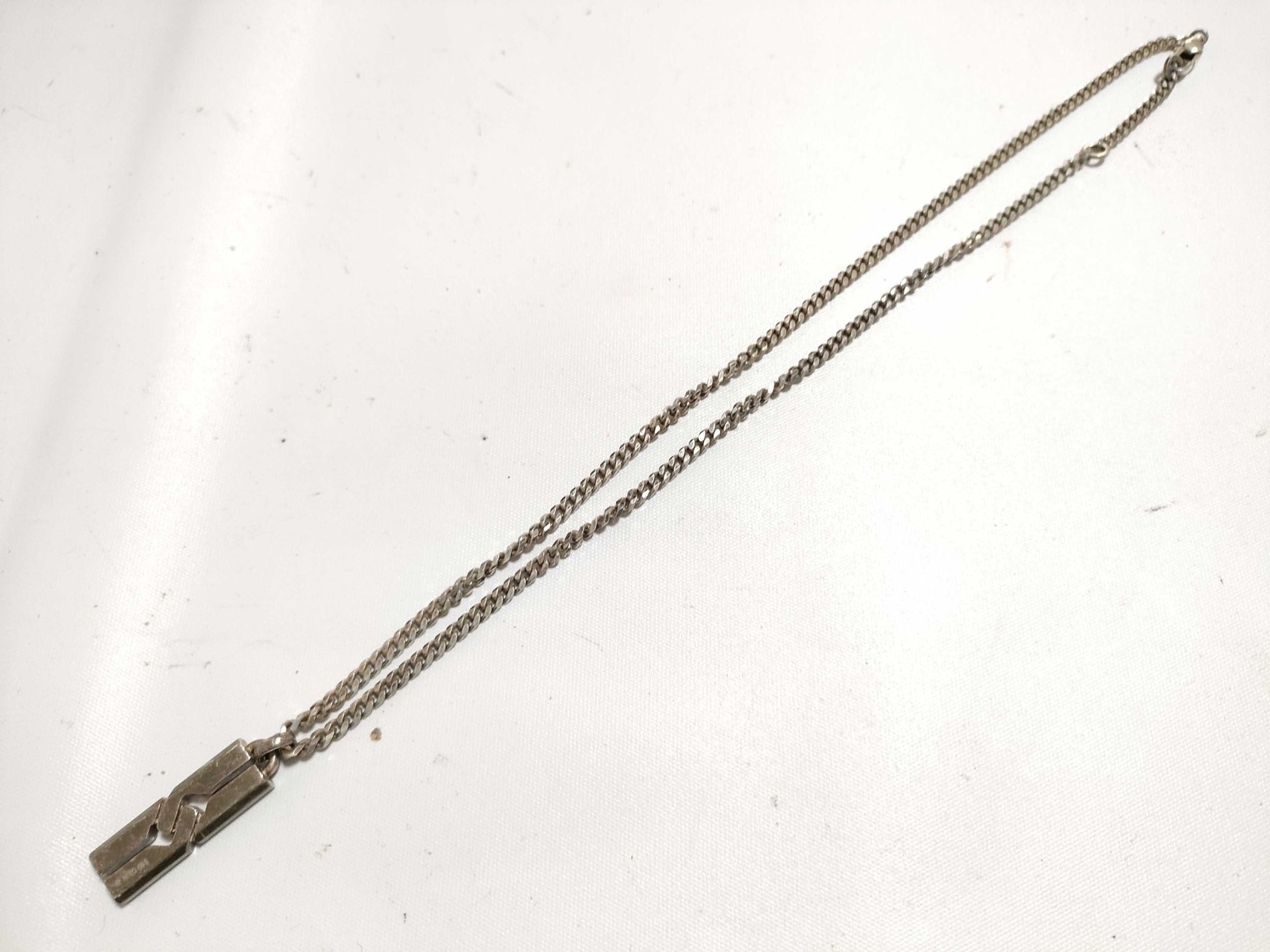 GUCCI Knot Infinity Necklace 925 Necklace