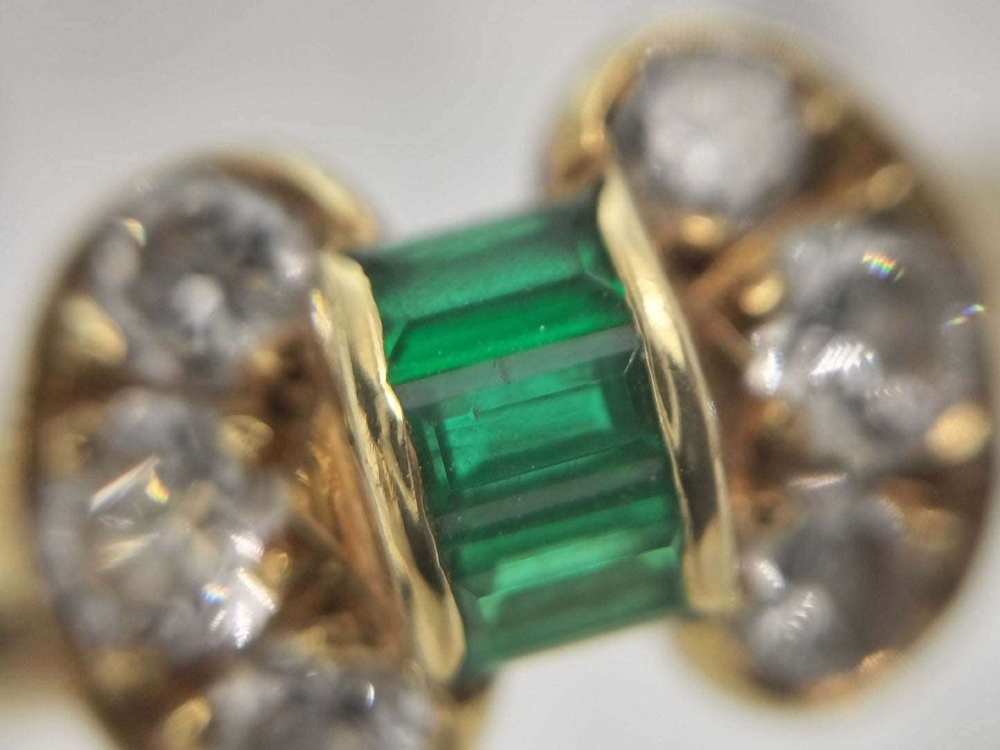 Van Cleef & Arpels Emerald and Diamond 18KT 4.6g Ring 