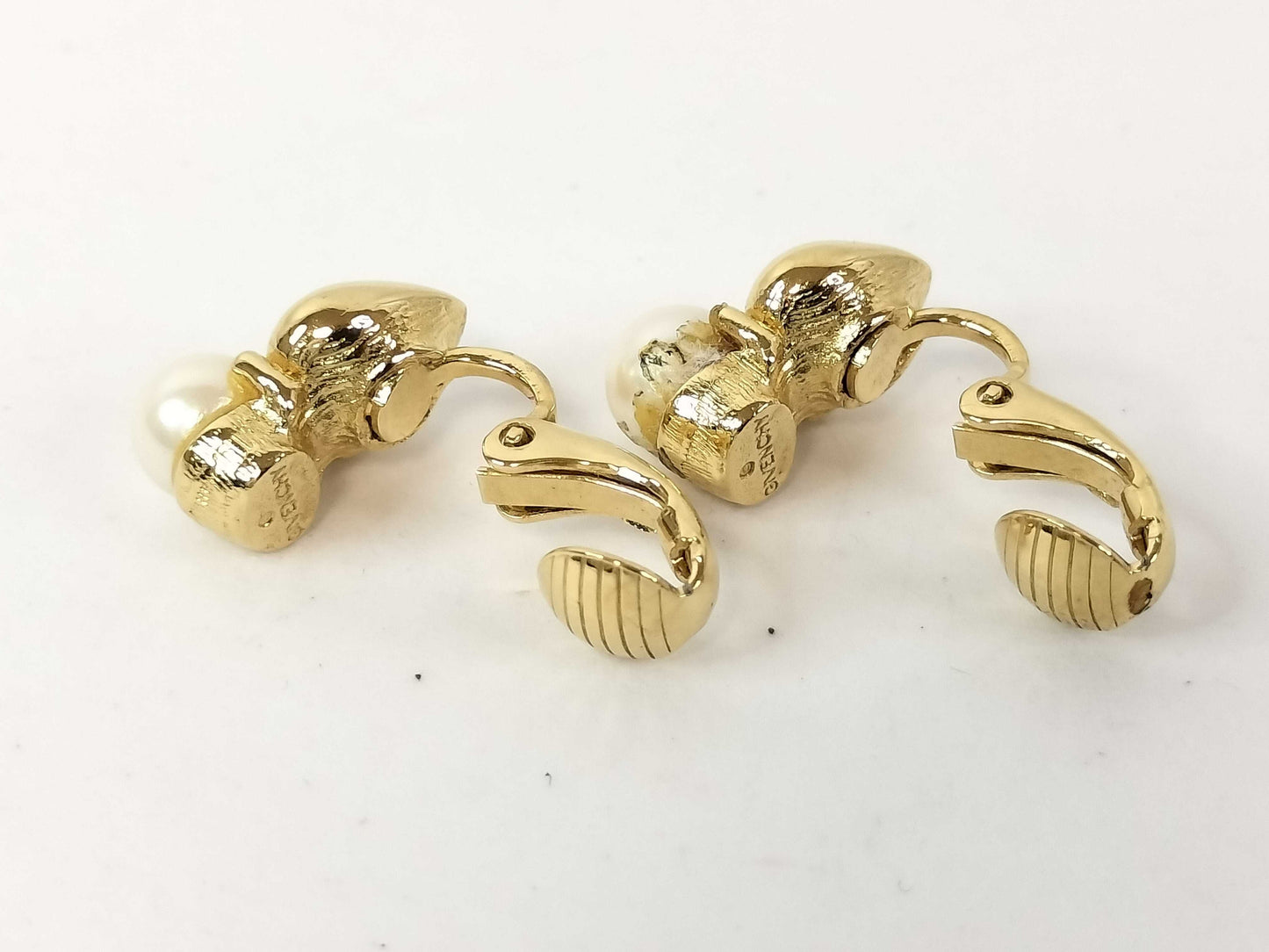 GIVENCHY Heart Pearl Earrings