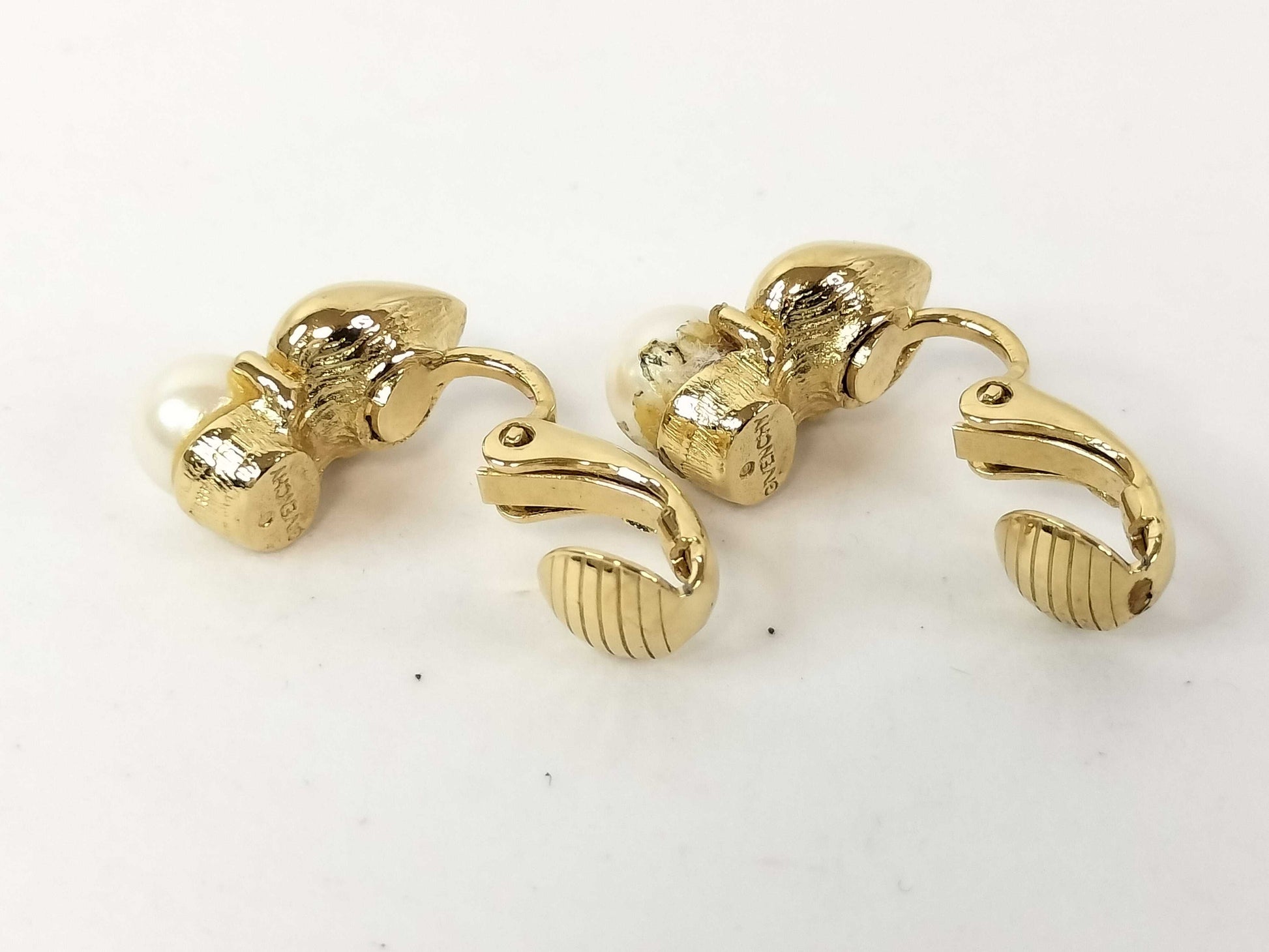 GIVENCHY Heart Pearl Earrings