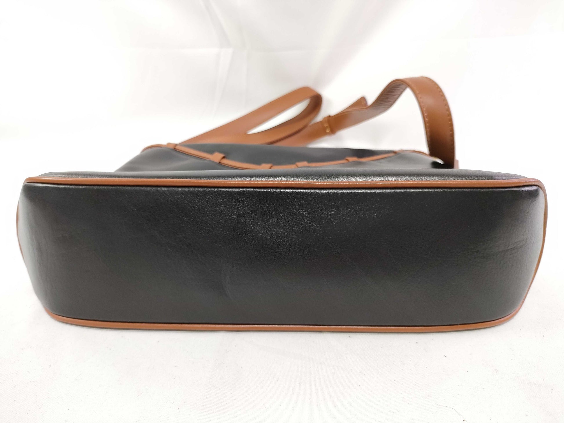 CELINE Triomphe Shoulder Bag Calf Leather Shoulder Bag