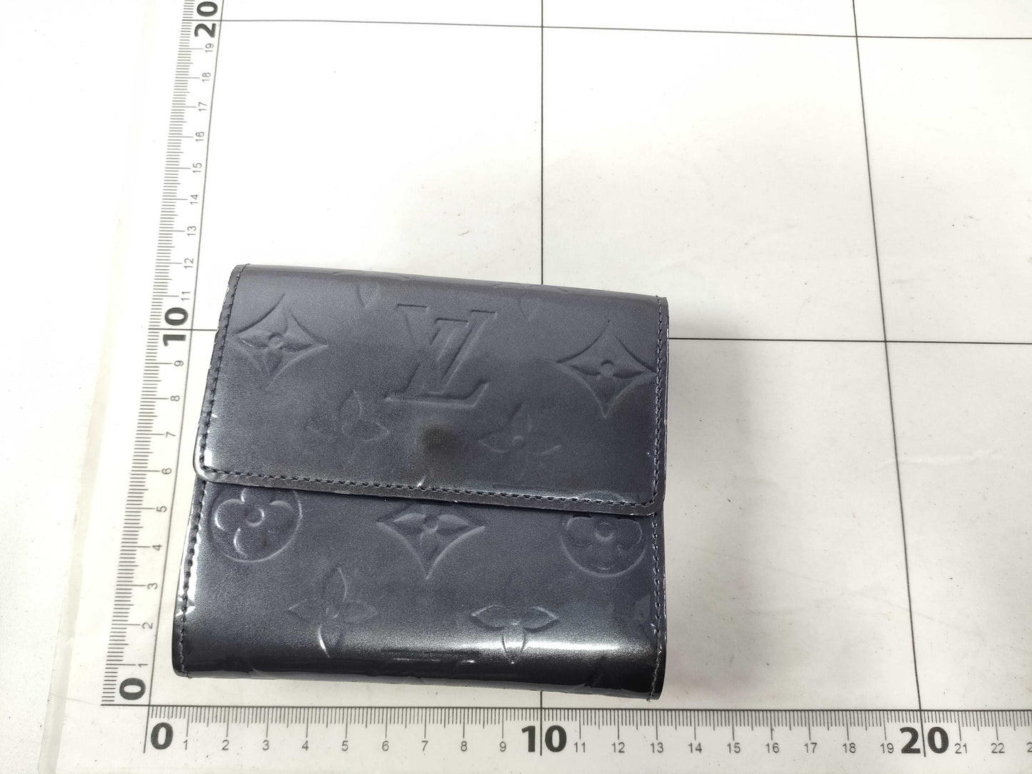 LOUIS VUITTON Vernis Louis Vuitton Vernis Wallet Wallet