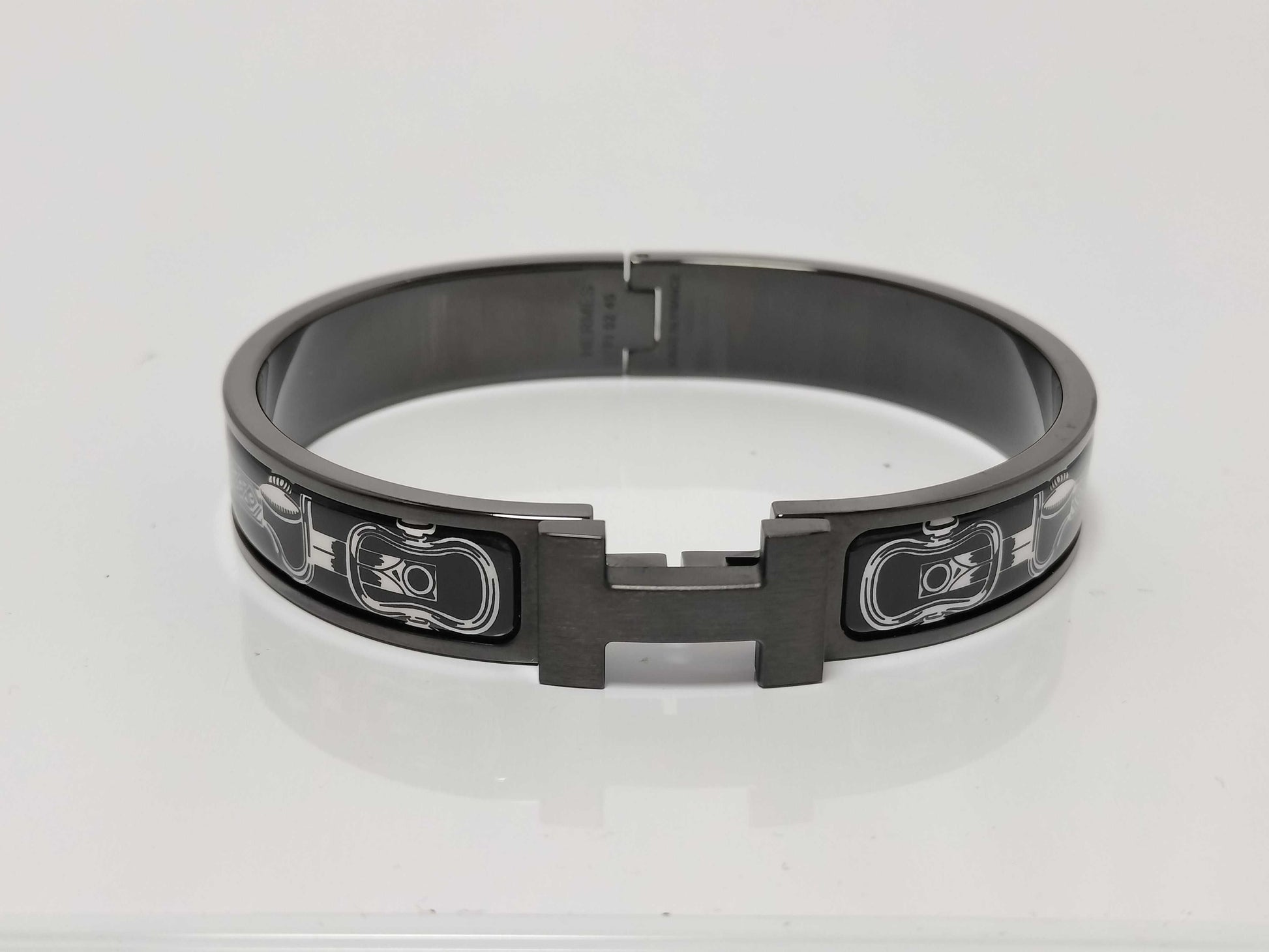 HERMES Click Clack PM Black Bracelet/Bangle