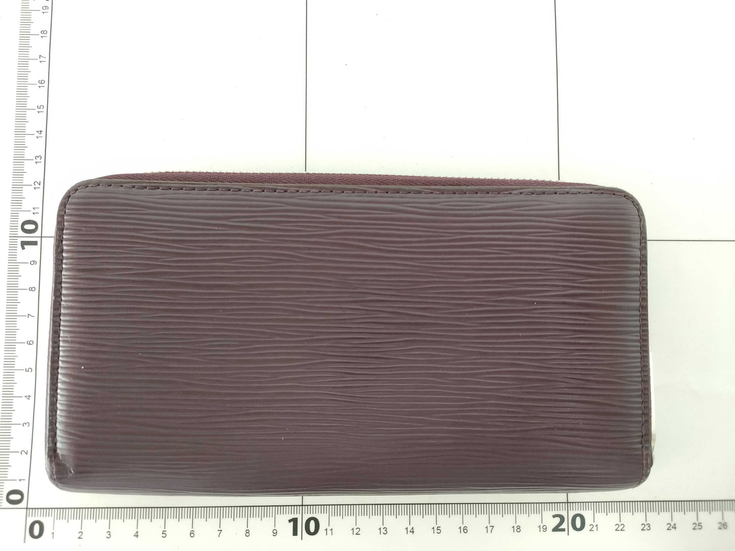 LOUIS VUITTON Epi Louis Vuitton Zippy Wallet Epi Long Wallet