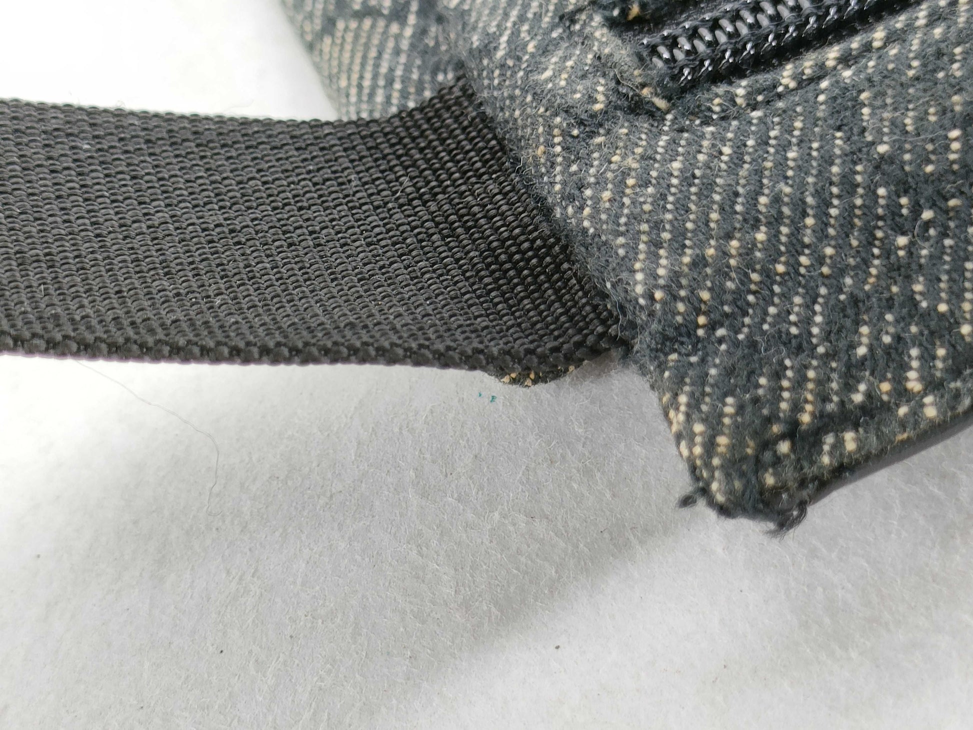 GUCCI GG Canvas Gucci Body Bag GG Canvas Leather Waist Pouch Black 28566 Waist Bag