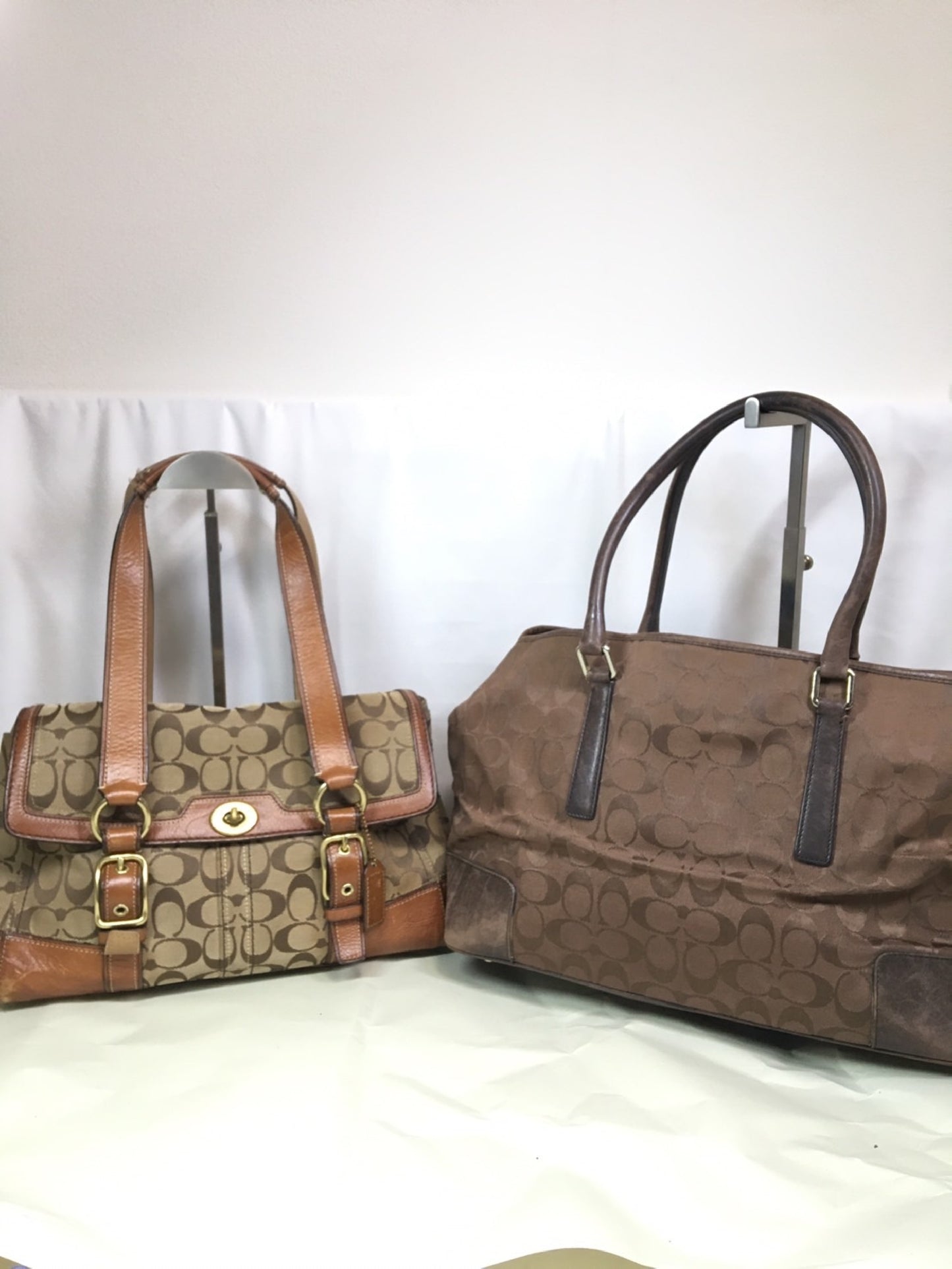 COACH Signature Coach Shoulder Bag Set