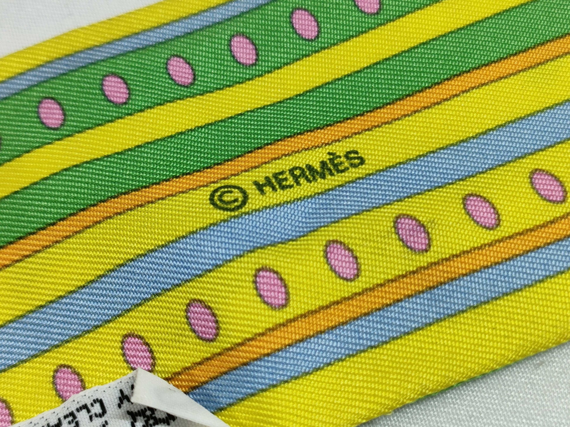 HERMES Twilly Silk Scarf