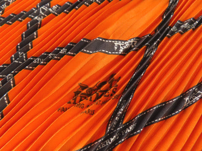 HERMES Carre Hermes Pleated Carre Scarf