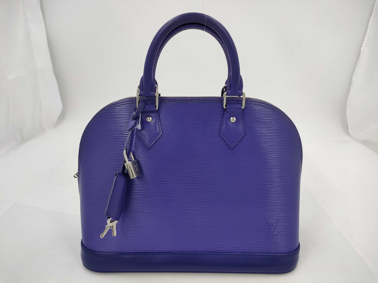 LOUIS VUITTON Epi Alma Bag