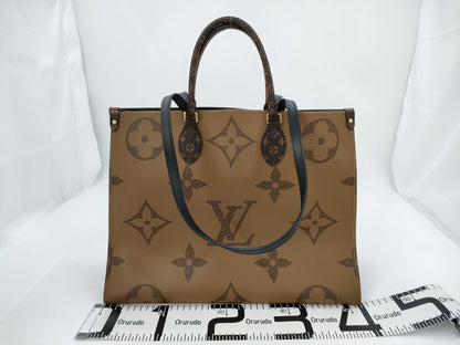 LOUIS VUITTON Louis Vuitton On the Go GM Tote Bag