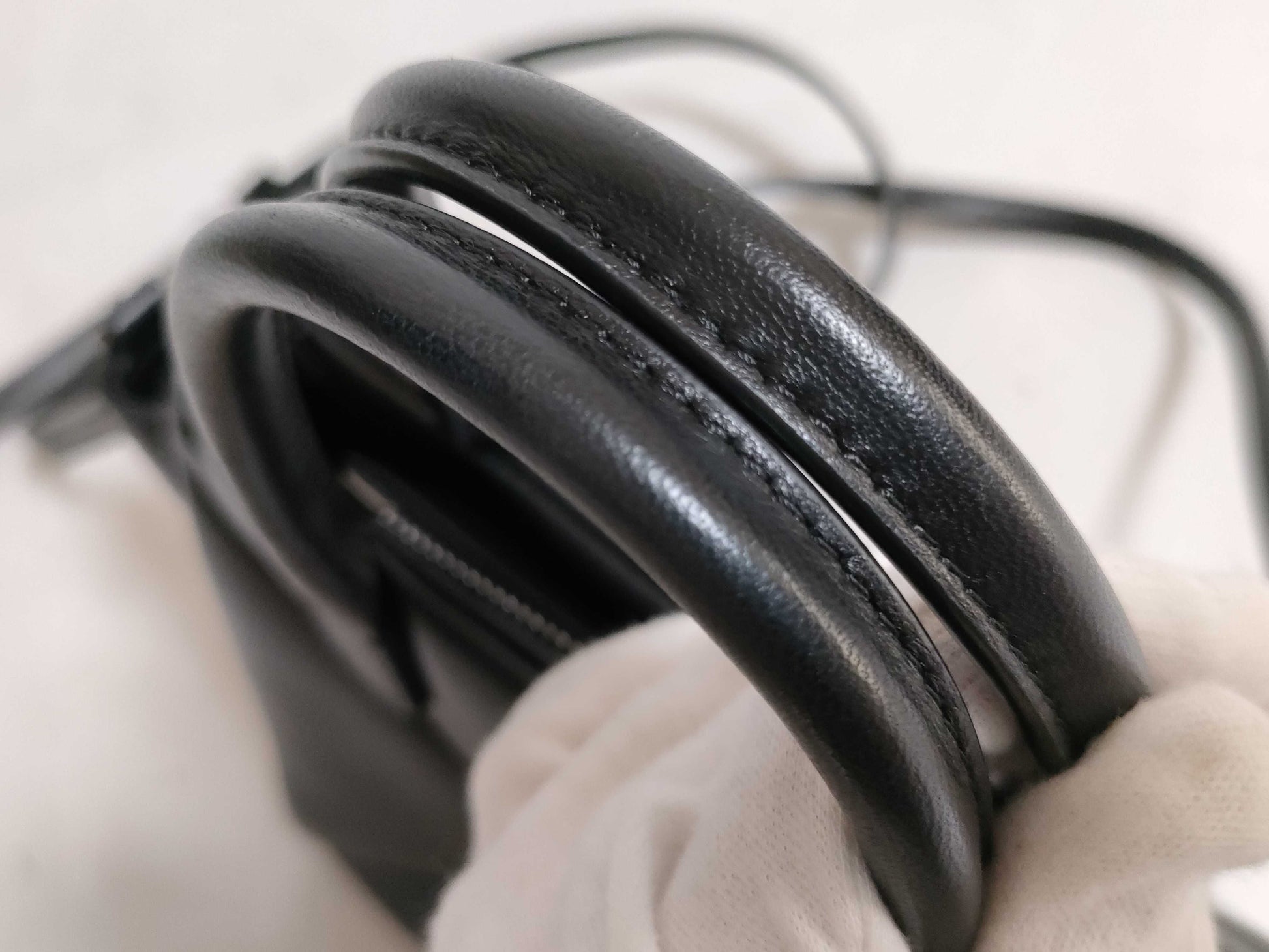 VALENTINO Roman Stud 2-way Shoulder Bag/Handbag