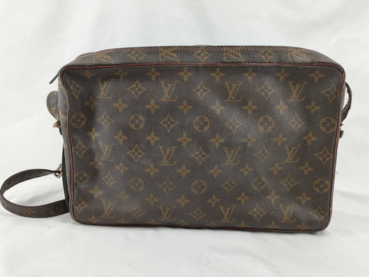LOUIS VUITTON Monogram Shoulder Bag 