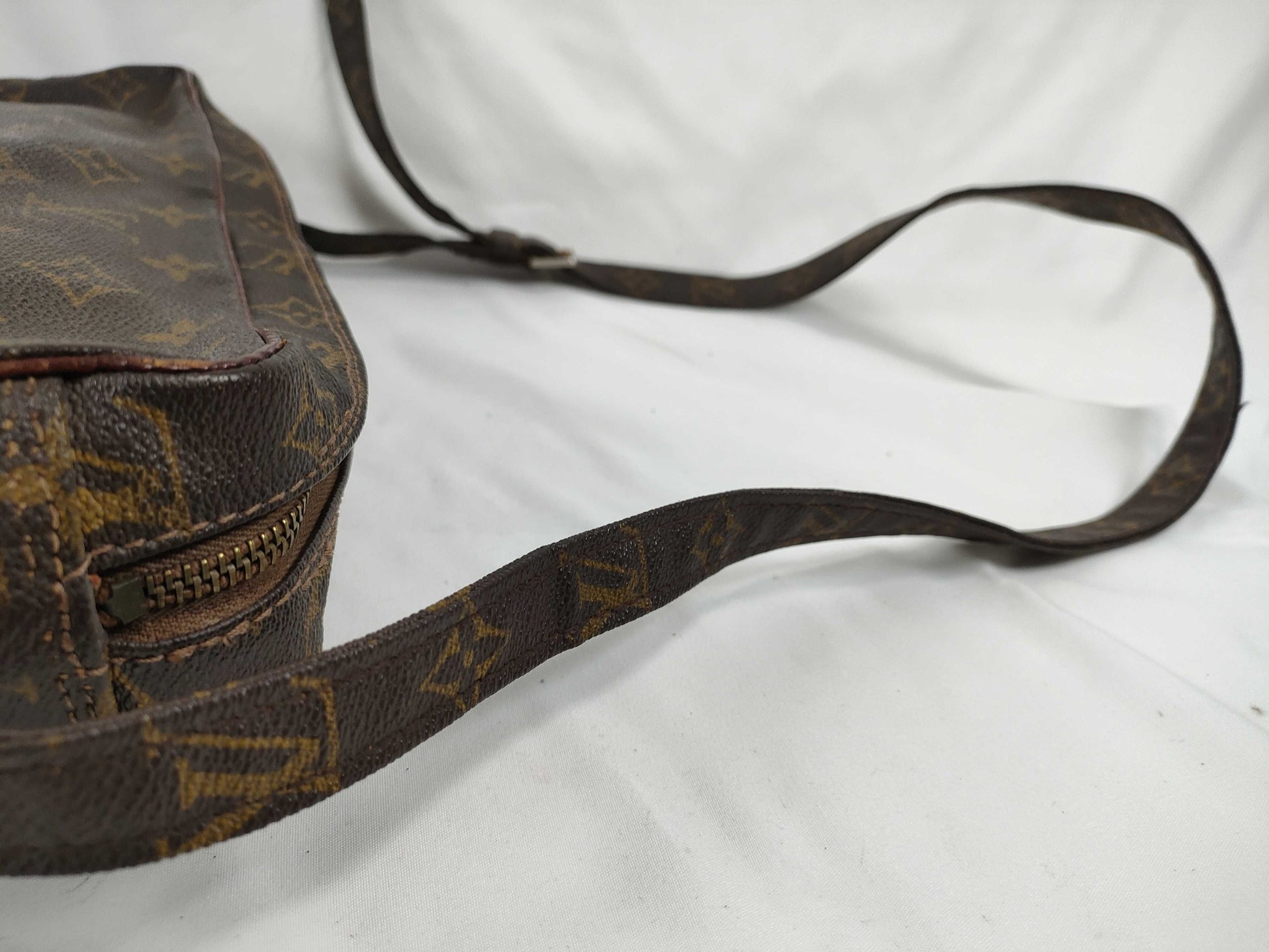 LOUIS VUITTON Monogram Shoulder Bag 