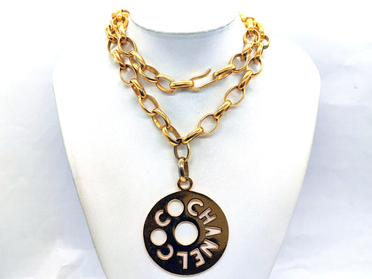 CHANEL CHANEL Logo Circle Necklace Necklace