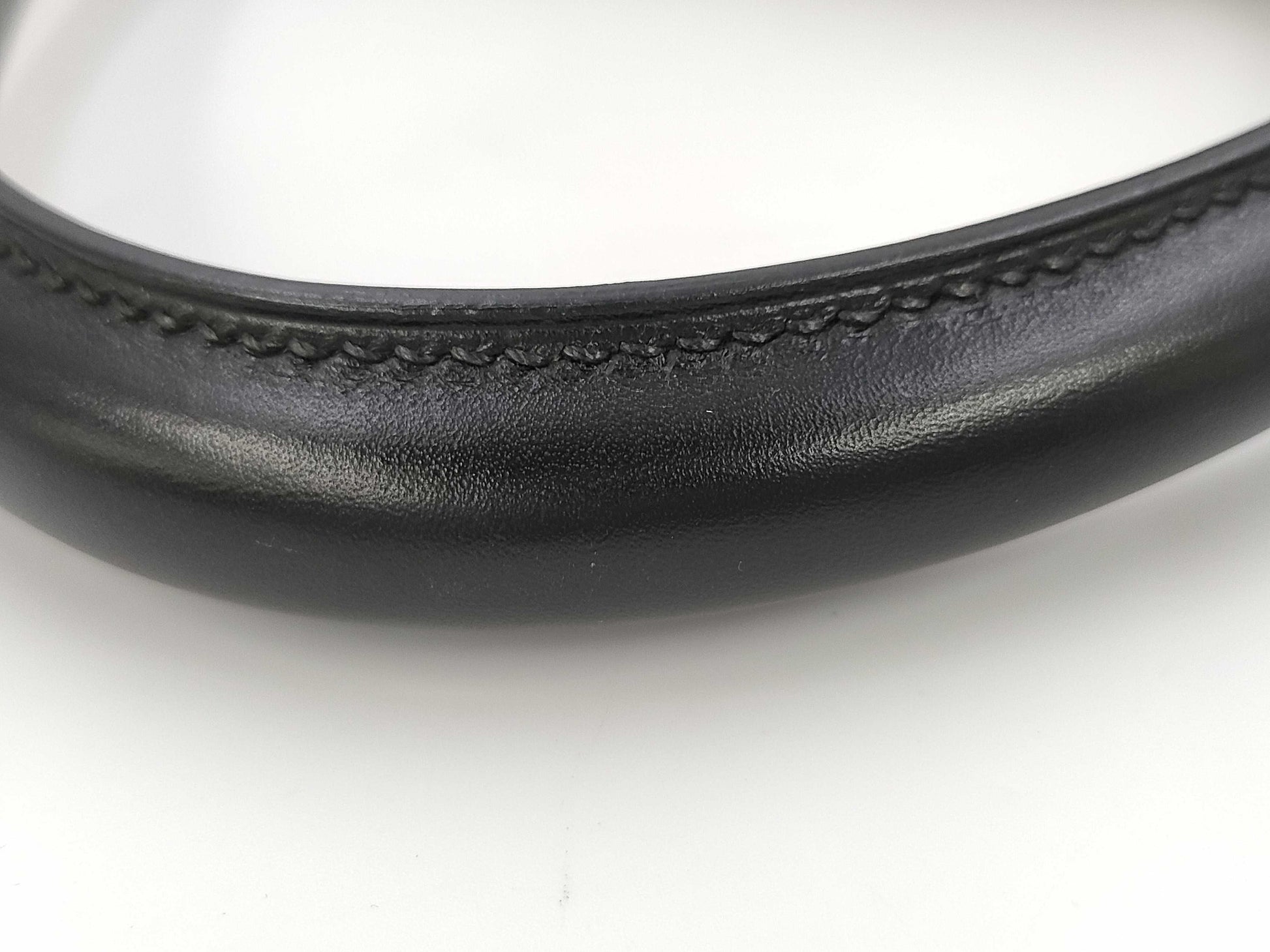 HERMES Kelly 28 □C Stamp Box Calf Noir Gold Hardware Handbag