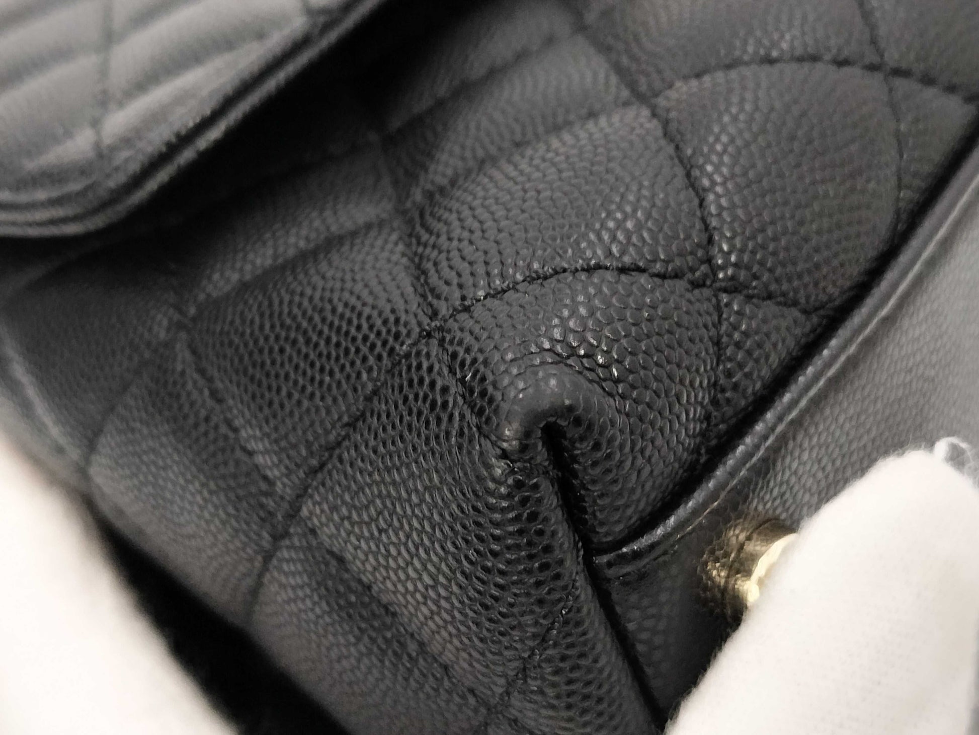 LOUIS VUITTON Chanel Coco Handle 29 S Caviar Skin Microchip Shoulder Bag