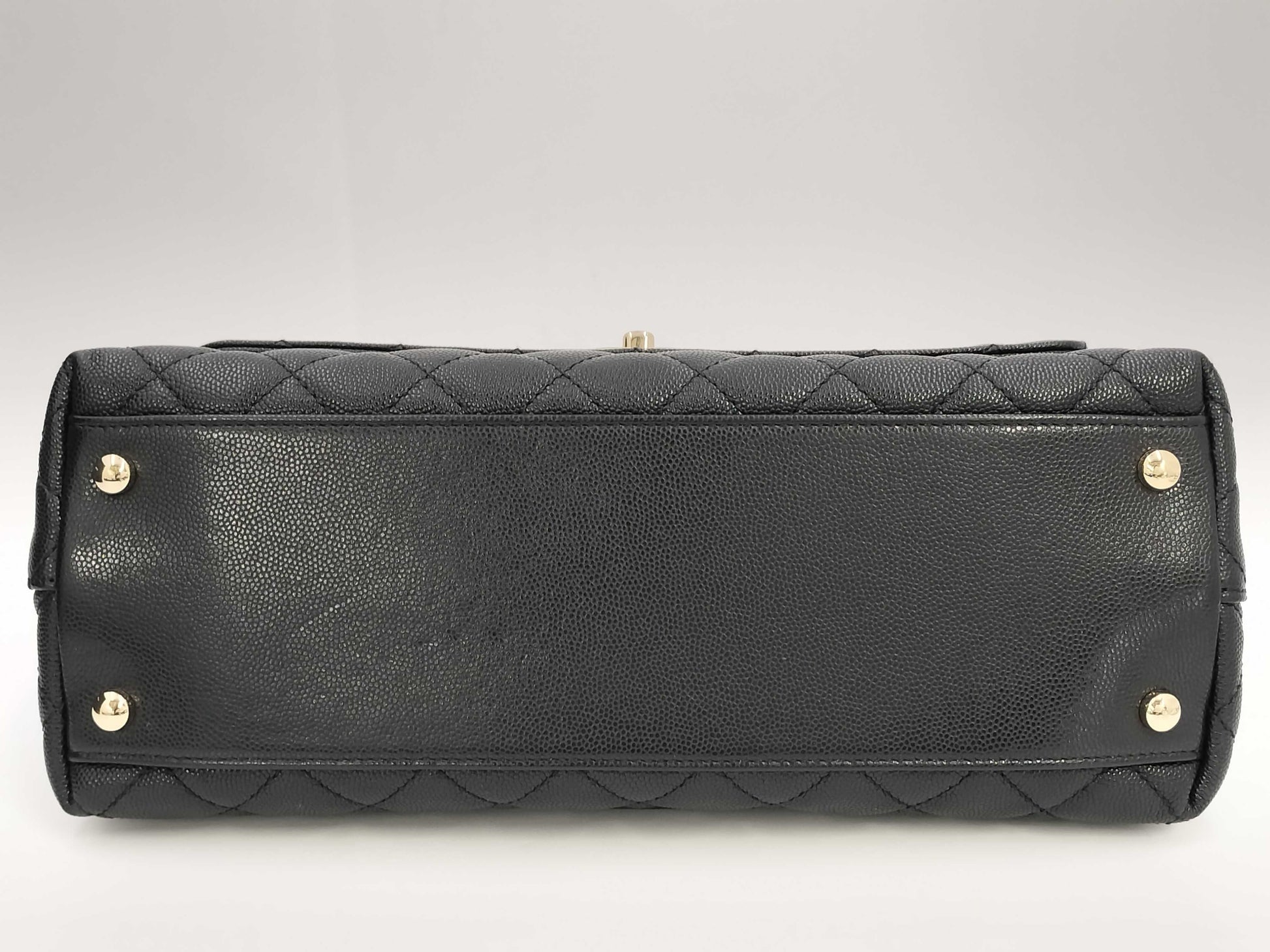 LOUIS VUITTON Chanel Coco Handle 29 S Caviar Skin Microchip Shoulder Bag