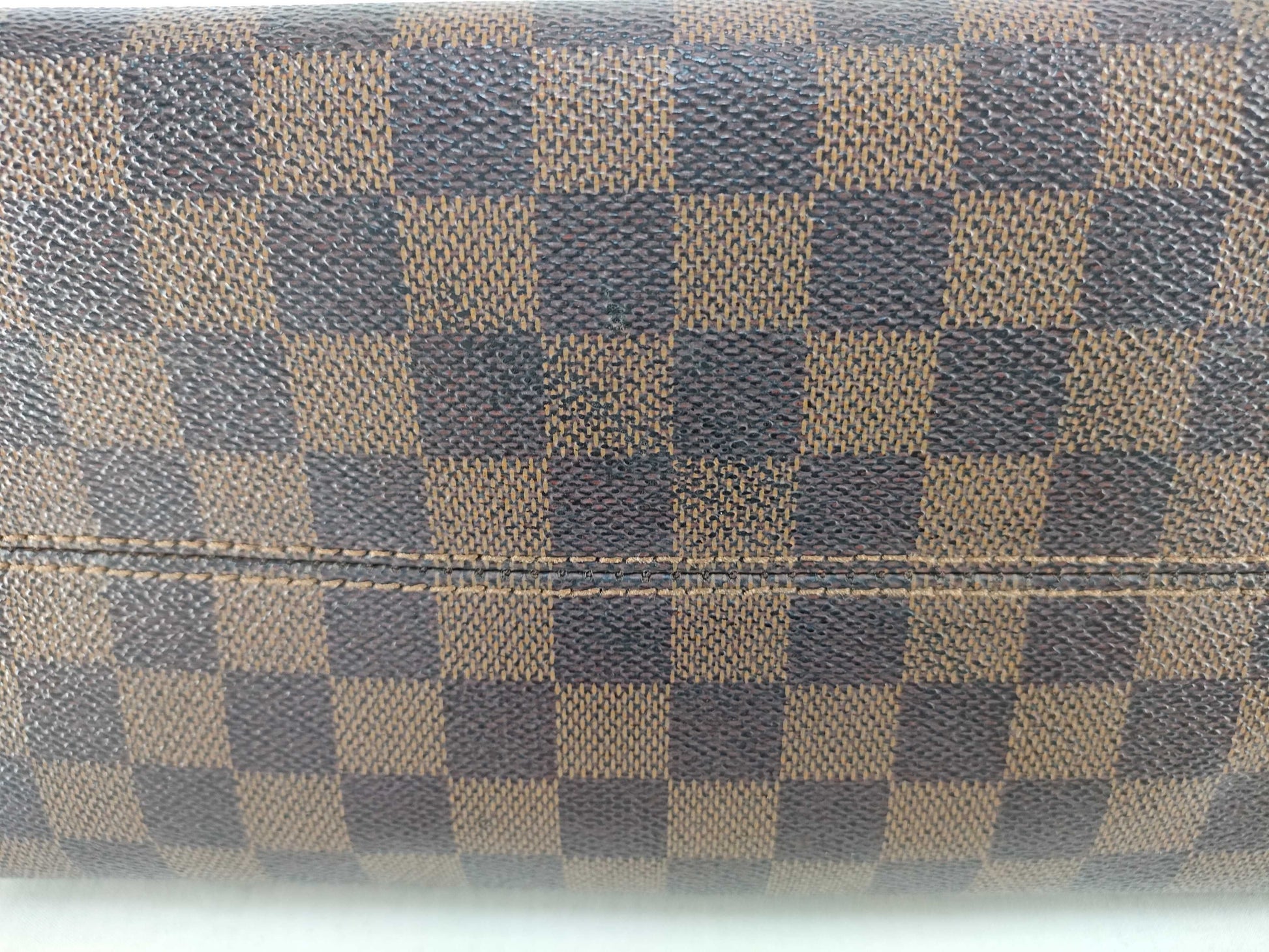 LOUIS VUITTON Damier Damier Evenu Handbag