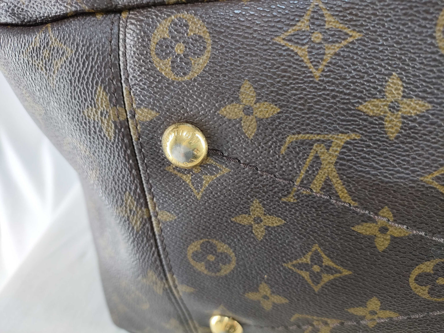 LOUIS VUITTON Monogram Artzi MM M40249 Shoulder Bag
