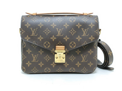 LOUIS VUITTON Monogram Louis Vuitton Message Shoulder Bag Handbag