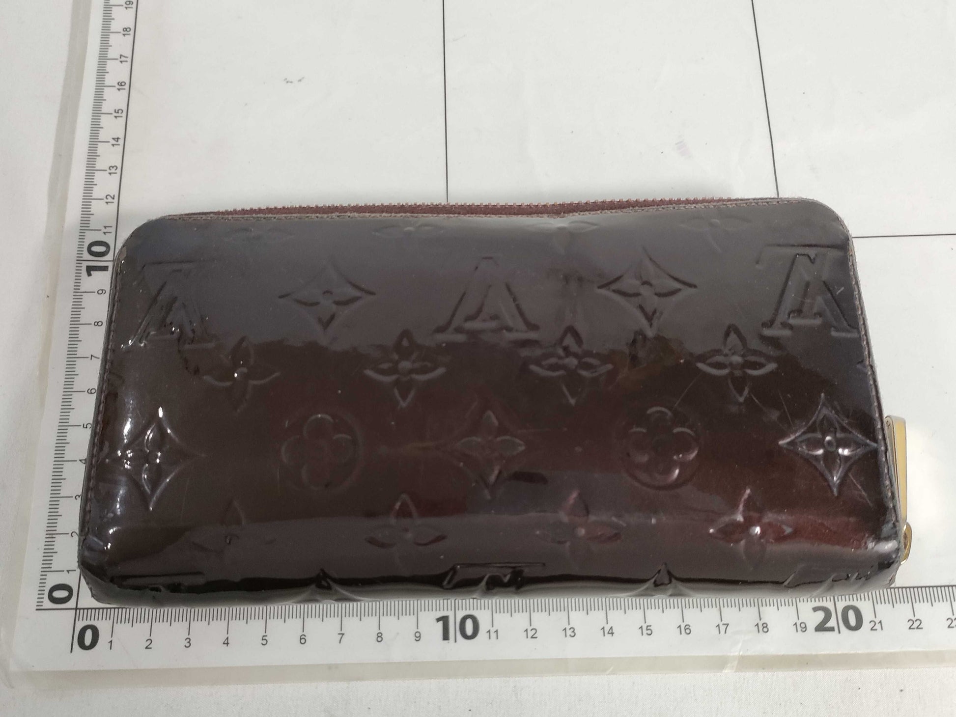 LOUIS VUITTON Verni LOUIS VUITTON Verni Zippy Long Wallet Wallet