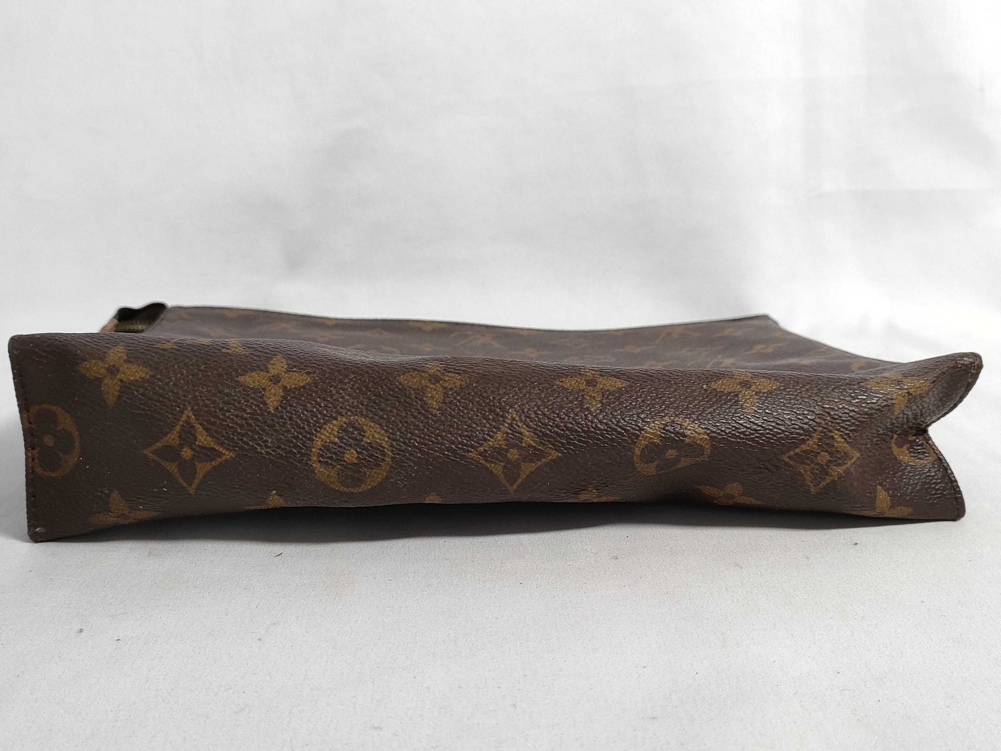 LOUIS VUITTON Monogram Vuitton Monogram Posh Toilette Second Bag