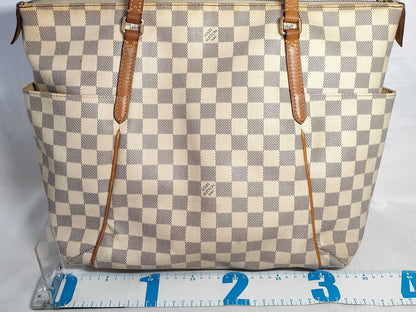 LOUIS VUITTON Damier Azure LOUIS VUITTON Totally Tote Bag