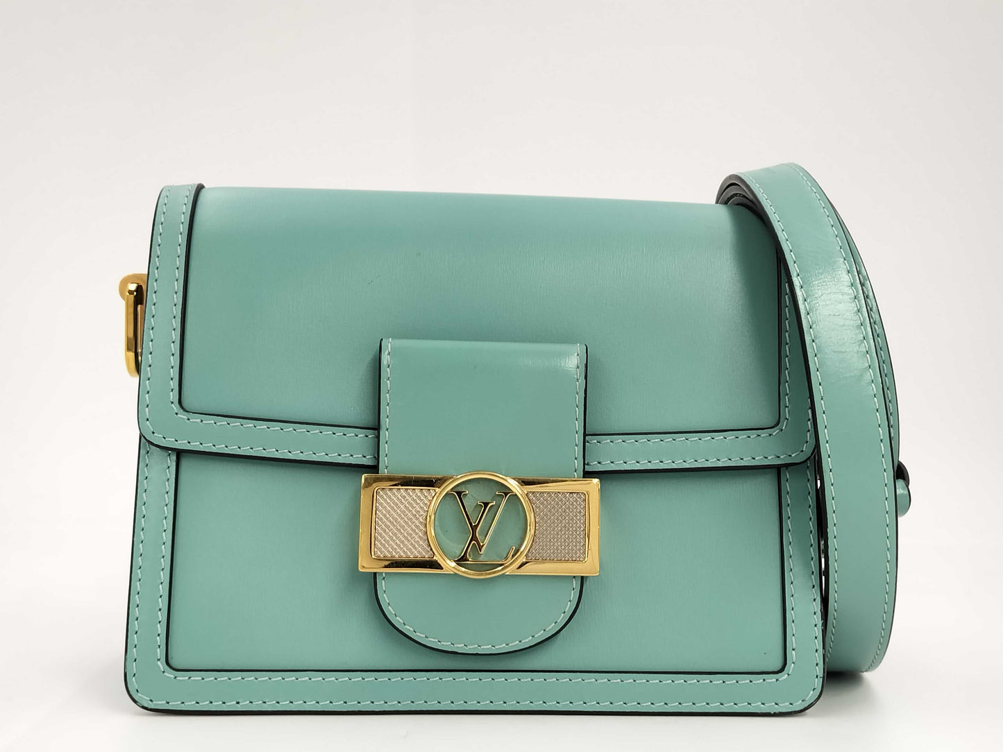 LOUIS VUITTON Louis Vuitton Dauphine Shoulder Bag