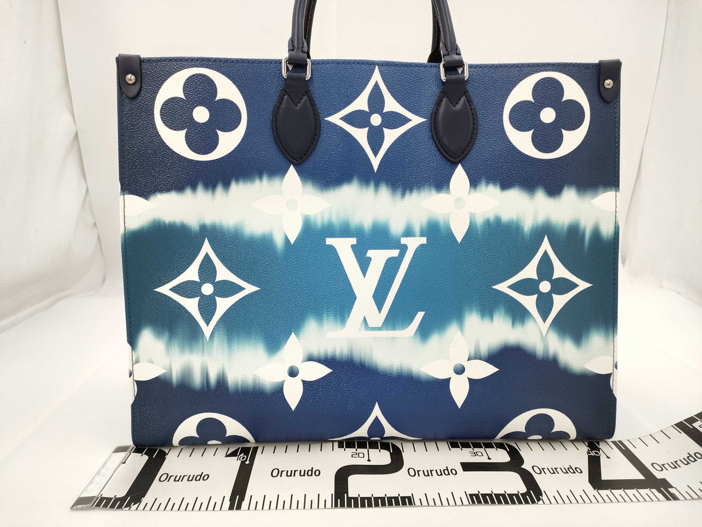 LOUIS VUITTON Monogram On-the-Go Handbag Tote Bag