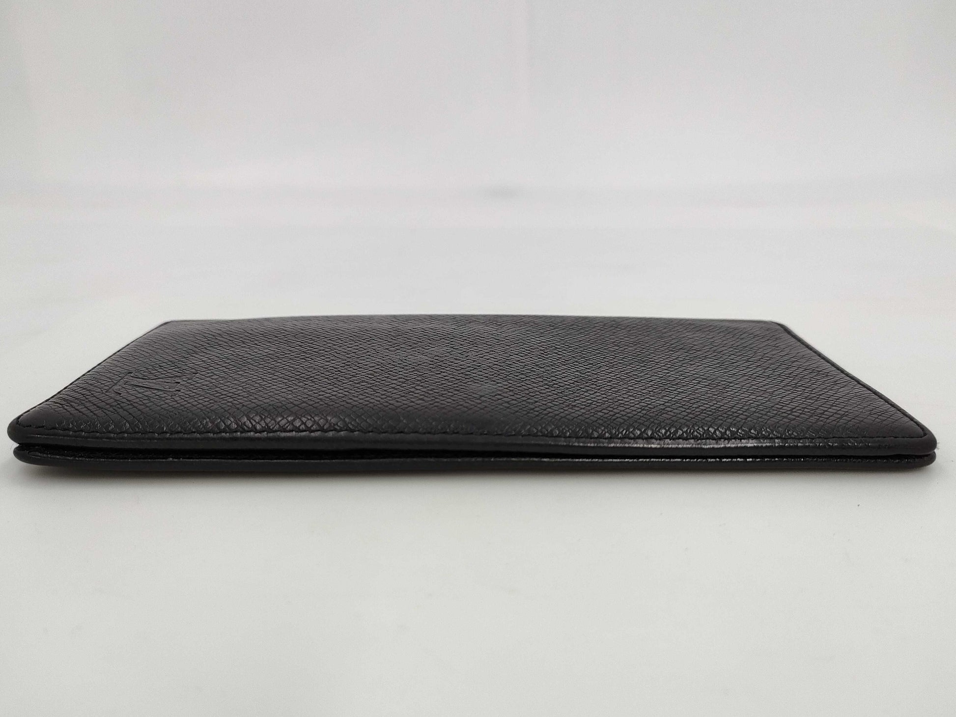 LOUIS VUITTON Louis Vuitton Taiga Wallet Black Wallet