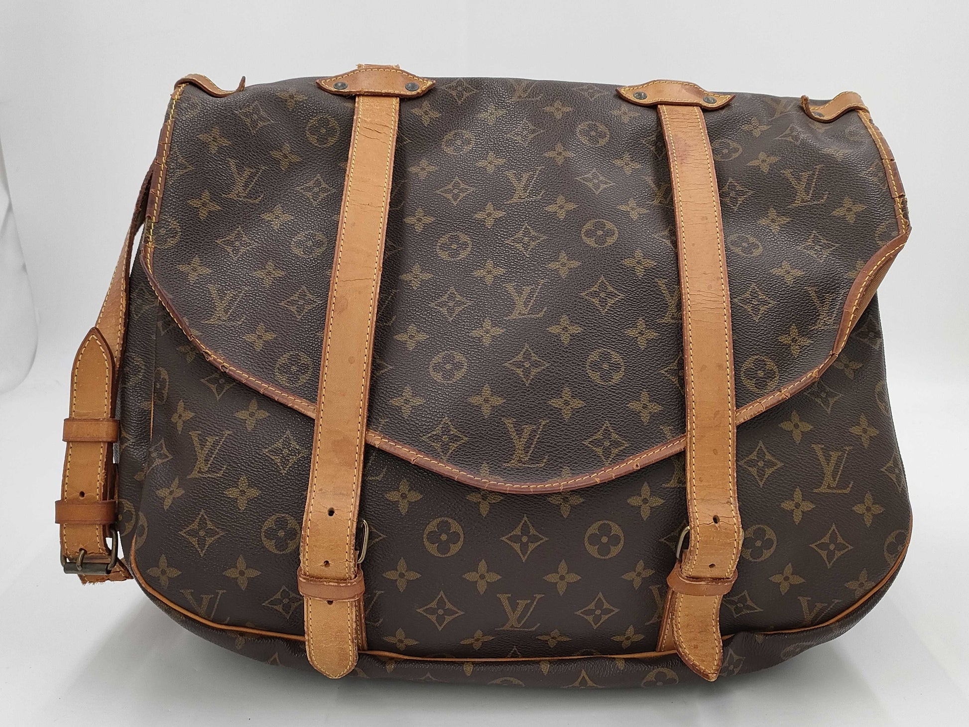 LOUIS VUITTON LOUIS VUITTON Saumur 43 Shoulder Bag