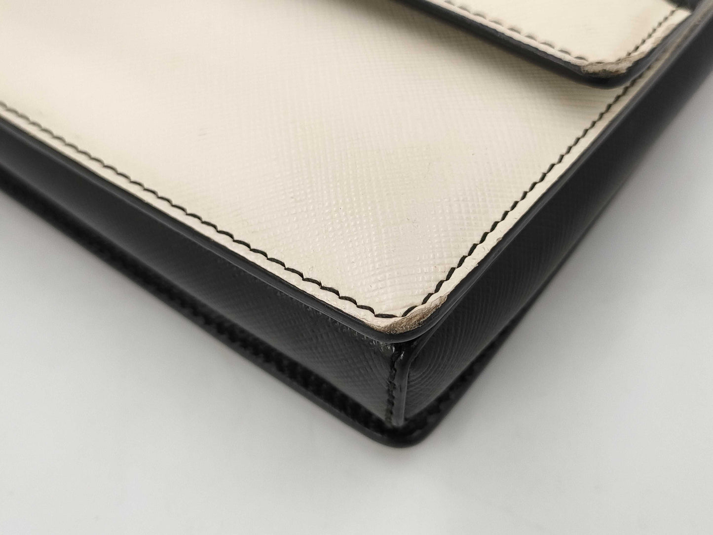 Salvatore Ferragamo Vara Shoulder Bag