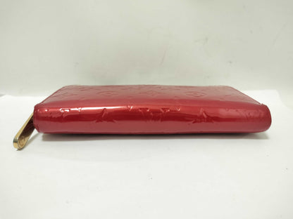 LOUIS VUITTON Vernis Zippy Wallet Wallet