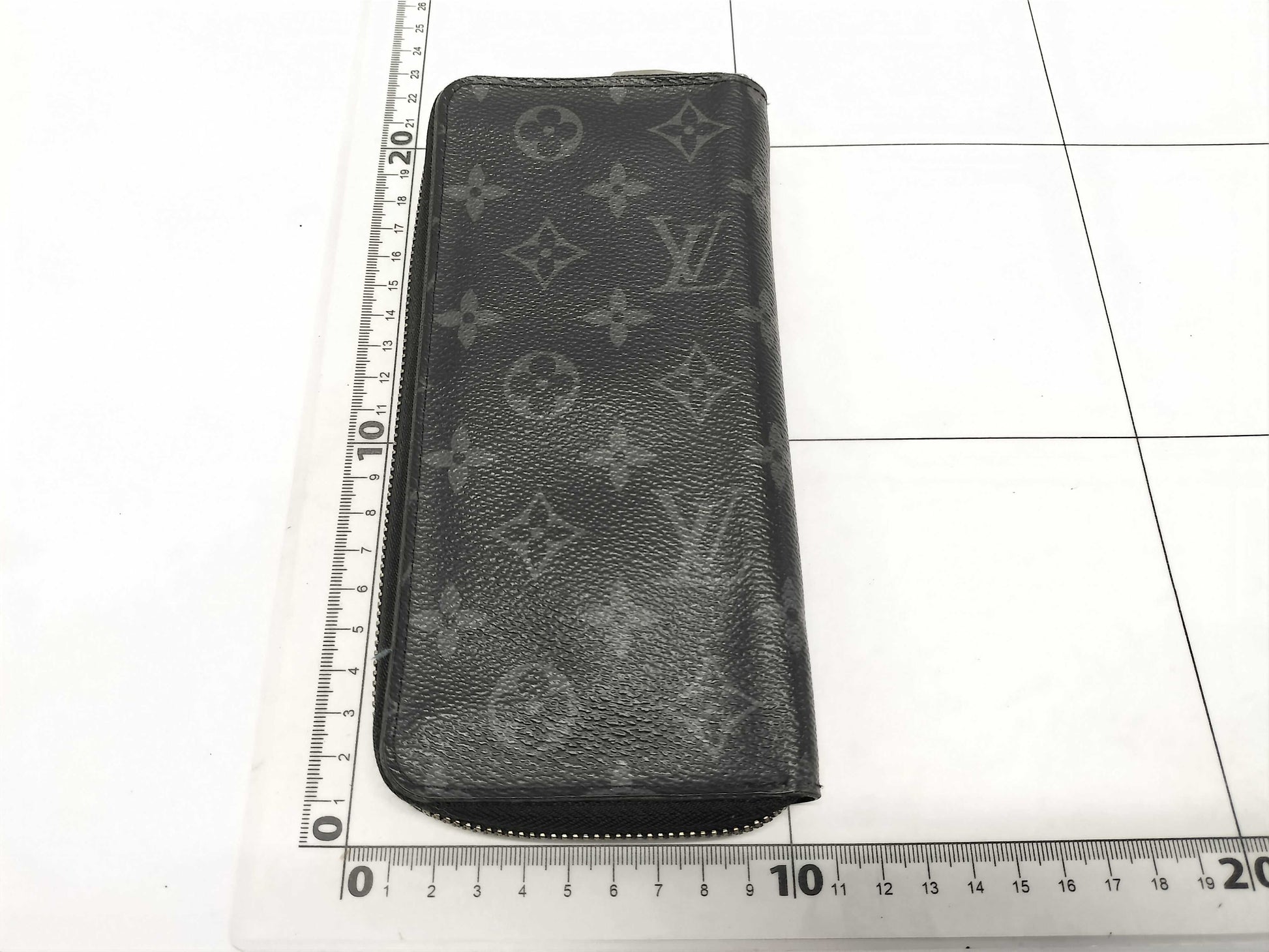 LOUIS VUITTON Eclipse Zippy Vertical Wallet